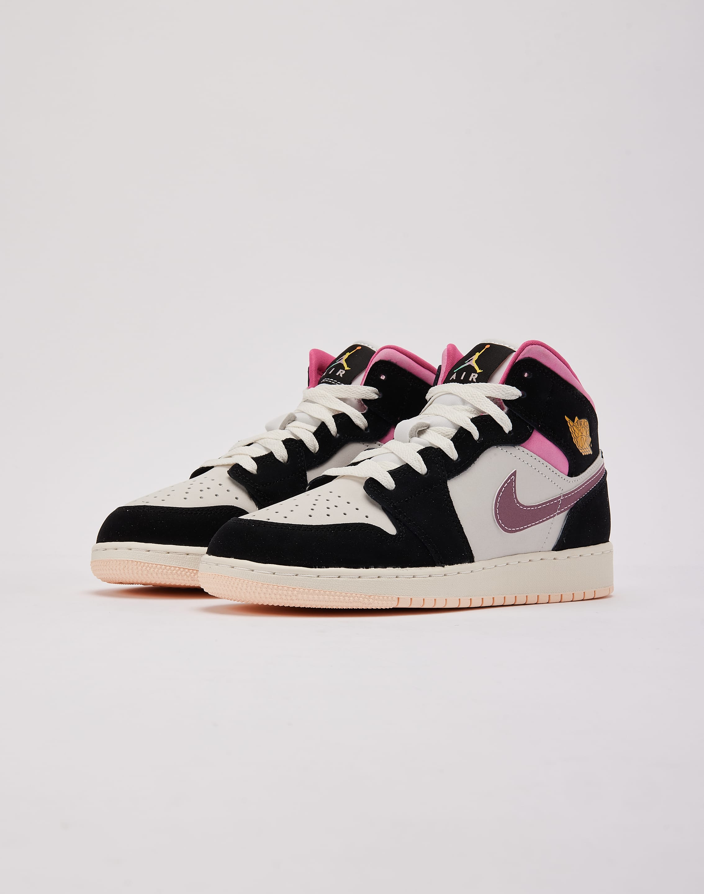 Photo of Jordan Air Jordan 1 Mid SE Grade-School