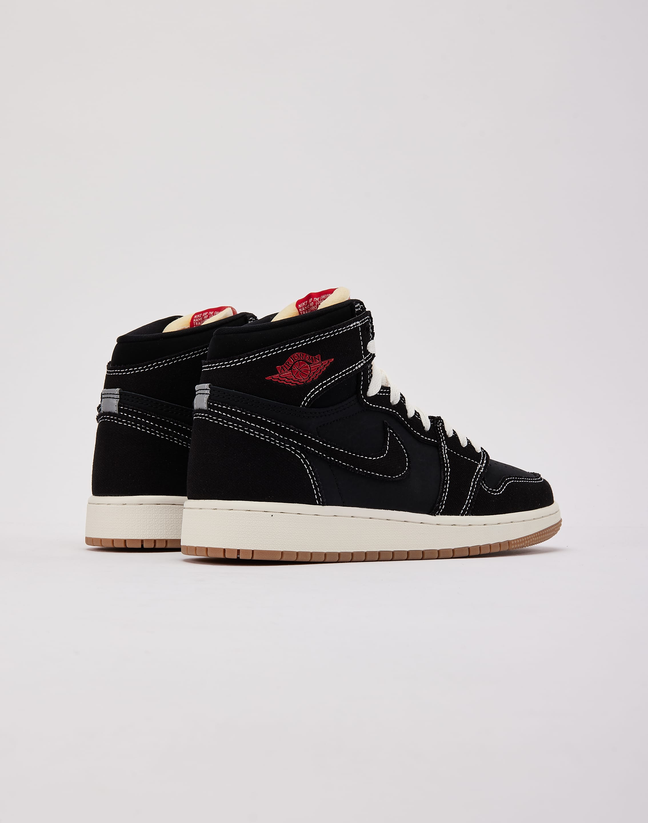 Photo of Jordan Air Jordan 1 Retro High OG 'Flight Club' Grade-School