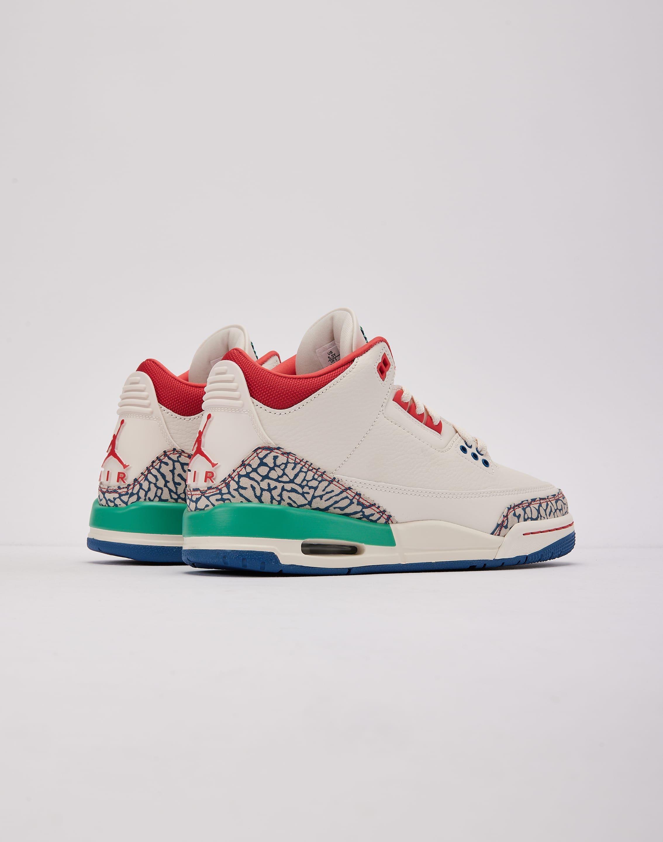 Photo of Jordan Air Jordan 3 Retro 'Play Your Way' Grade-School
