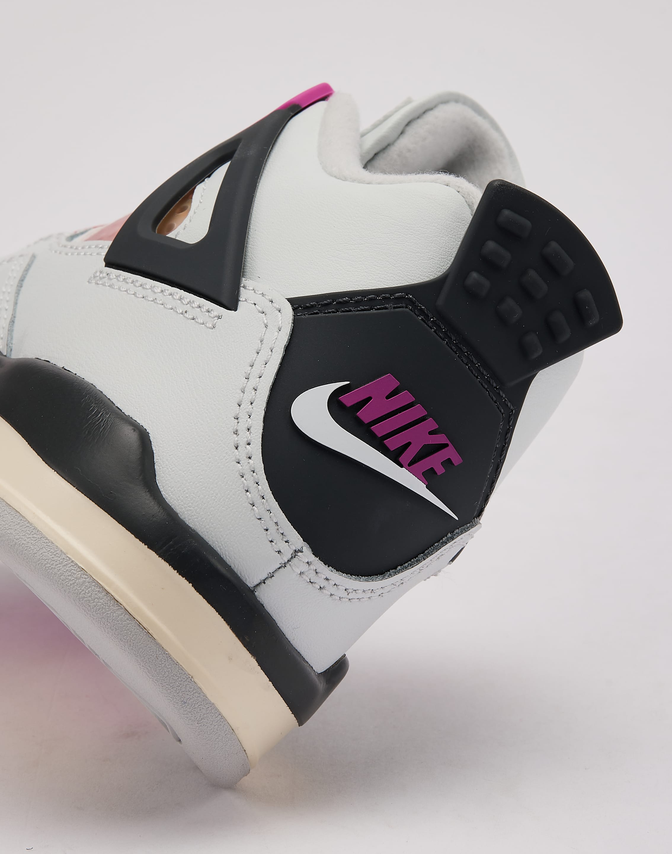 Photo of Jordan Air Jordan 4 Retro 'Comic' Pre-School