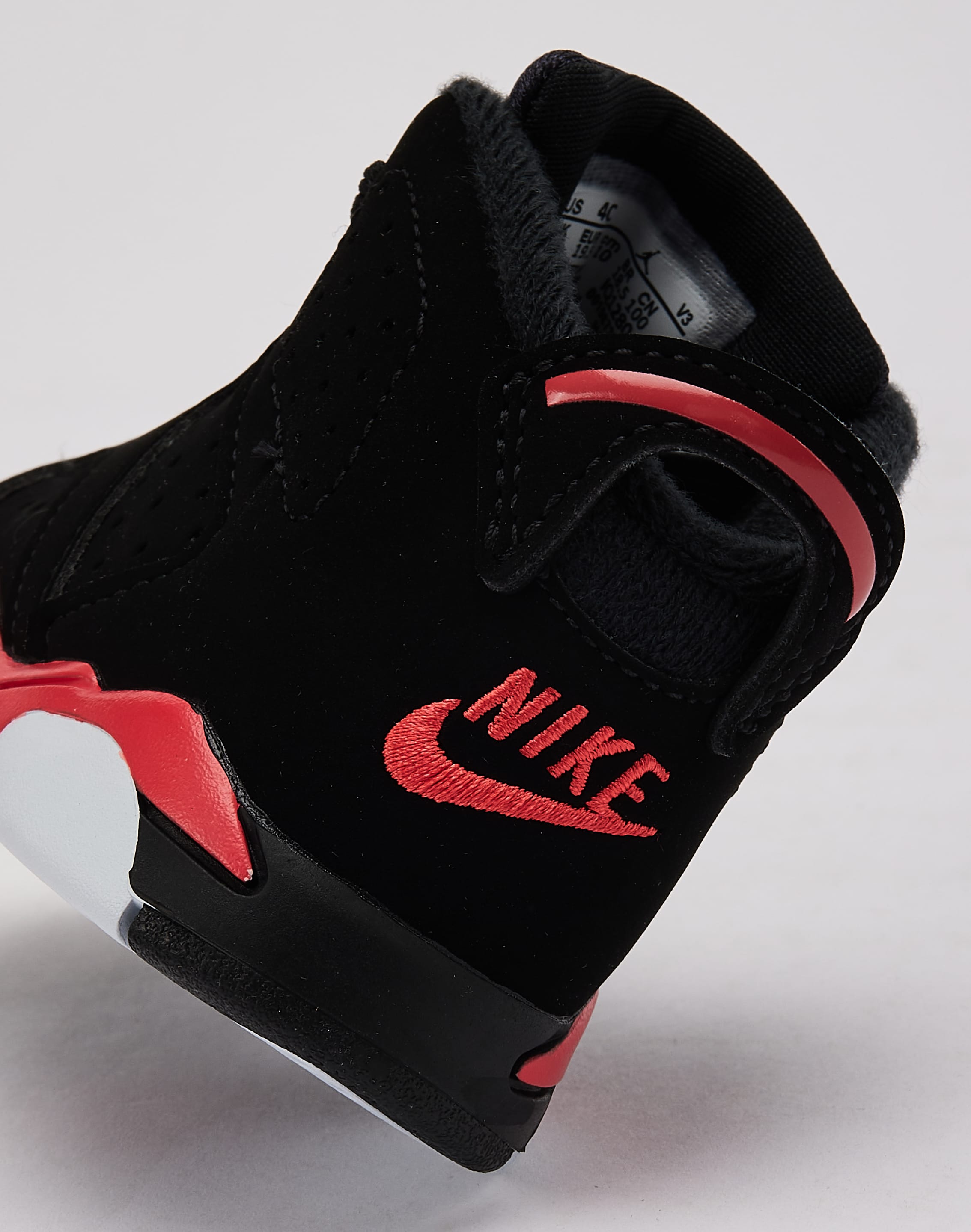 Photo of Jordan Air Jordan 6 Retro 'Infrared Salesman' Toddler