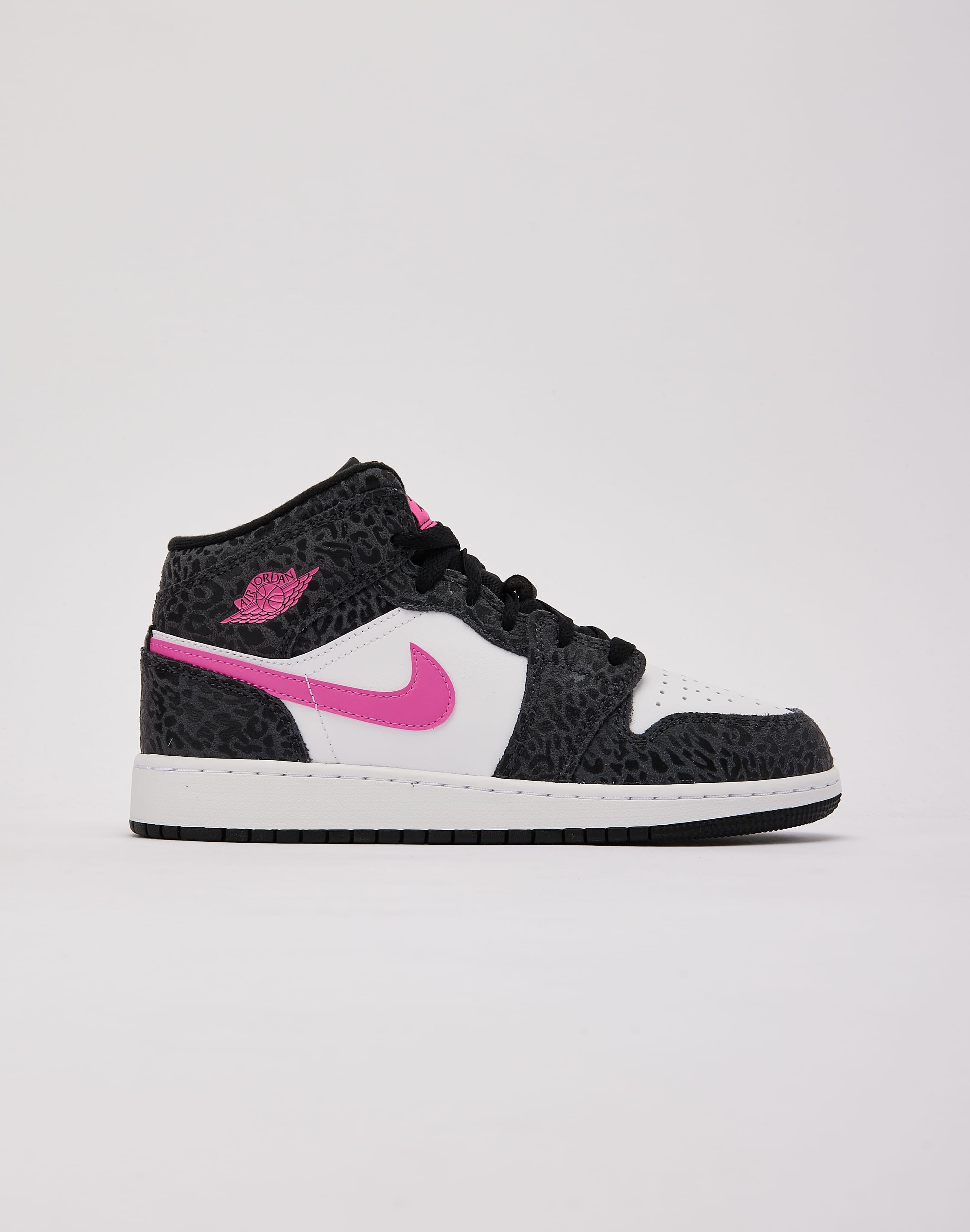 Jordan Air Jordan 1 Mid SE Grade-School, image 1 of 6
