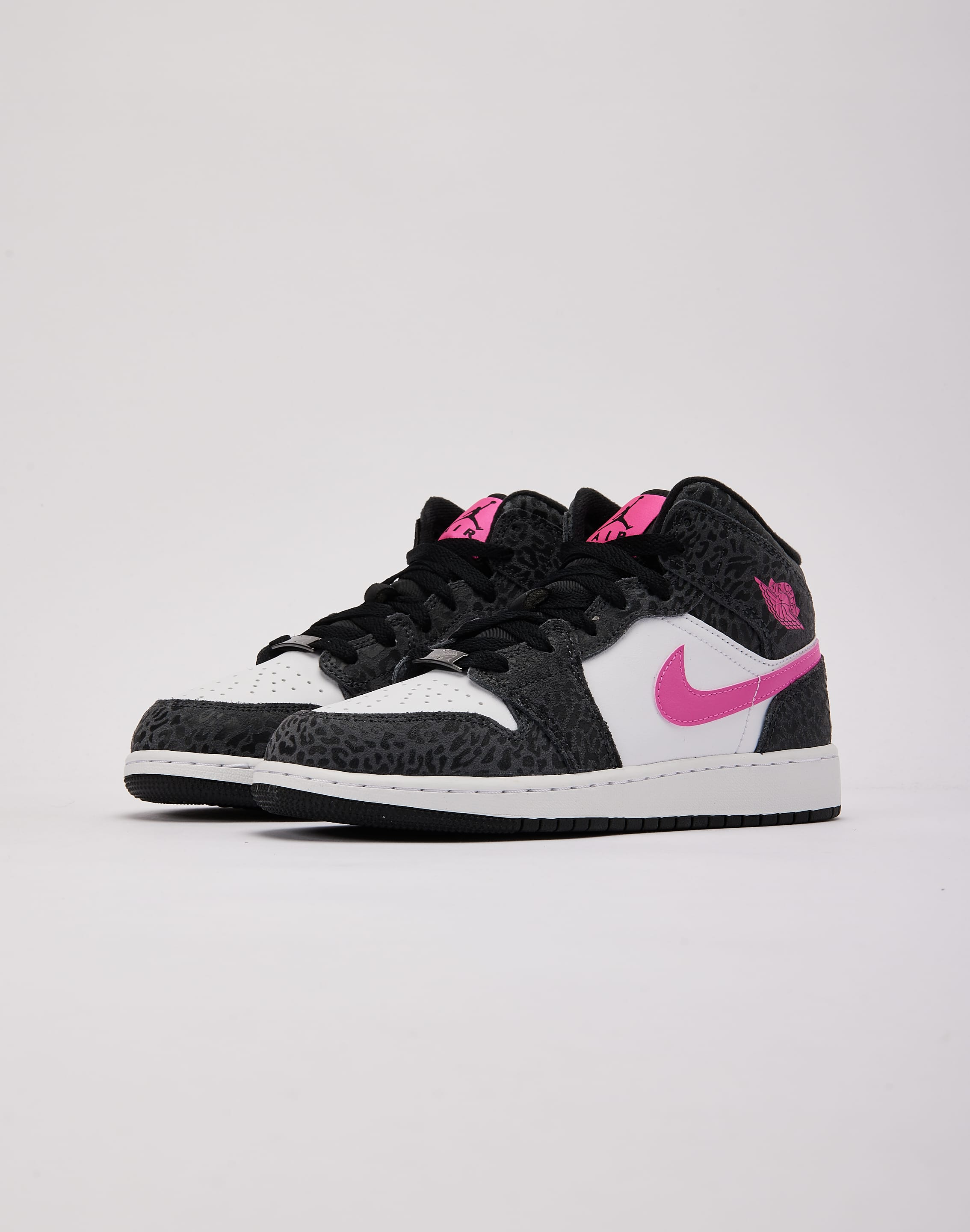 Jordan Air Jordan 1 Mid SE Grade-School, image 2 of 6