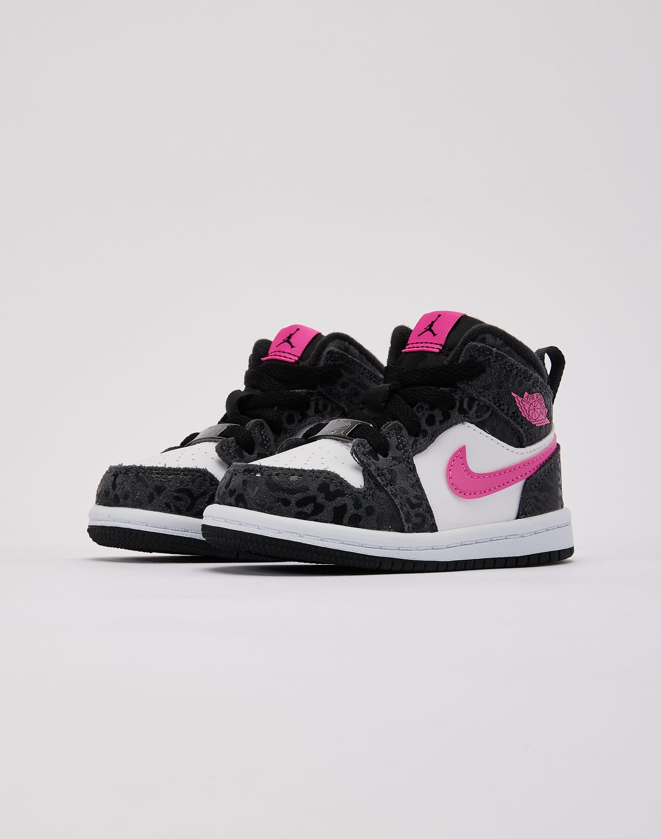 Photo of Jordan Air Jordan 1 Mid SE Toddler