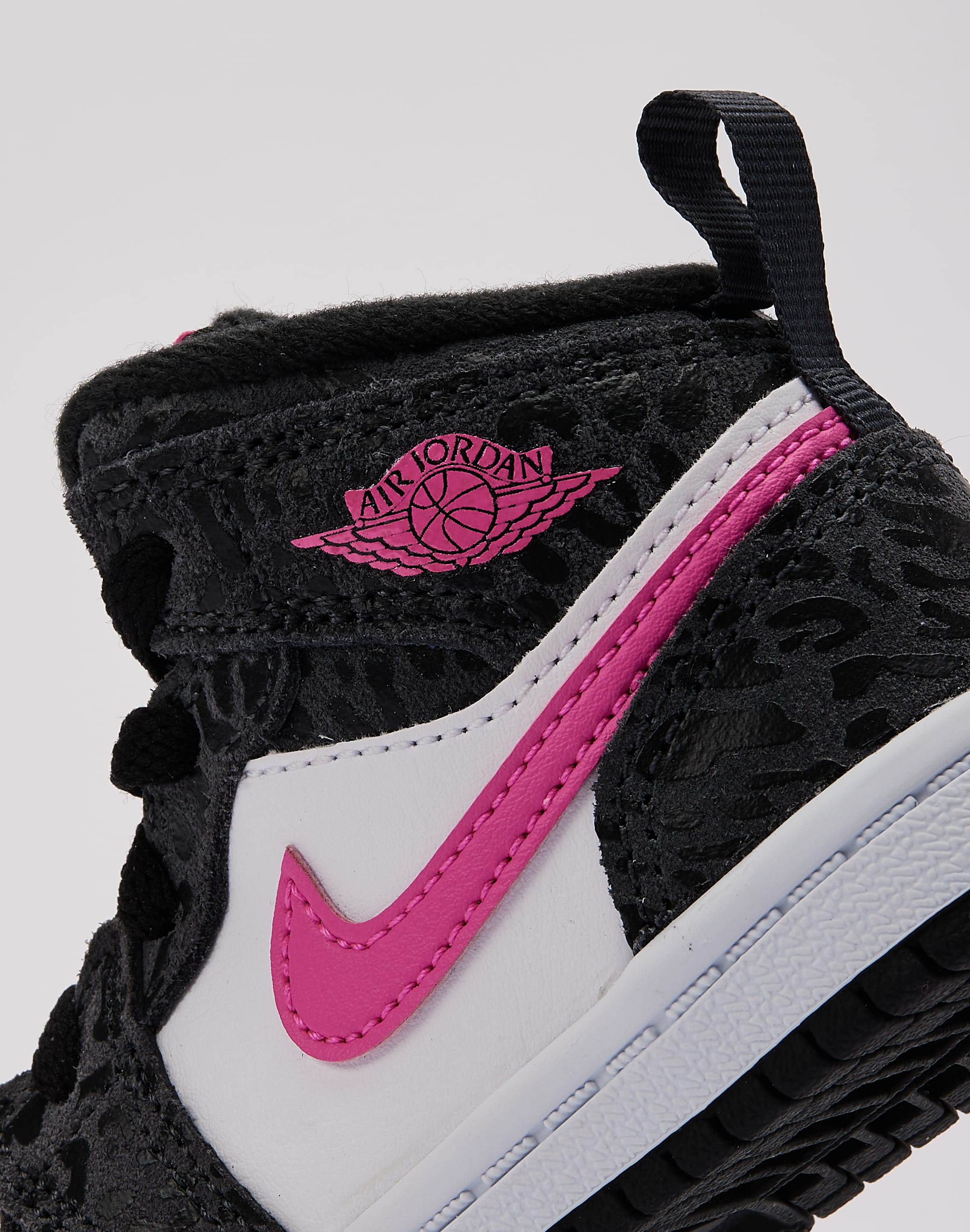 Photo of Jordan Air Jordan 1 Mid SE Toddler