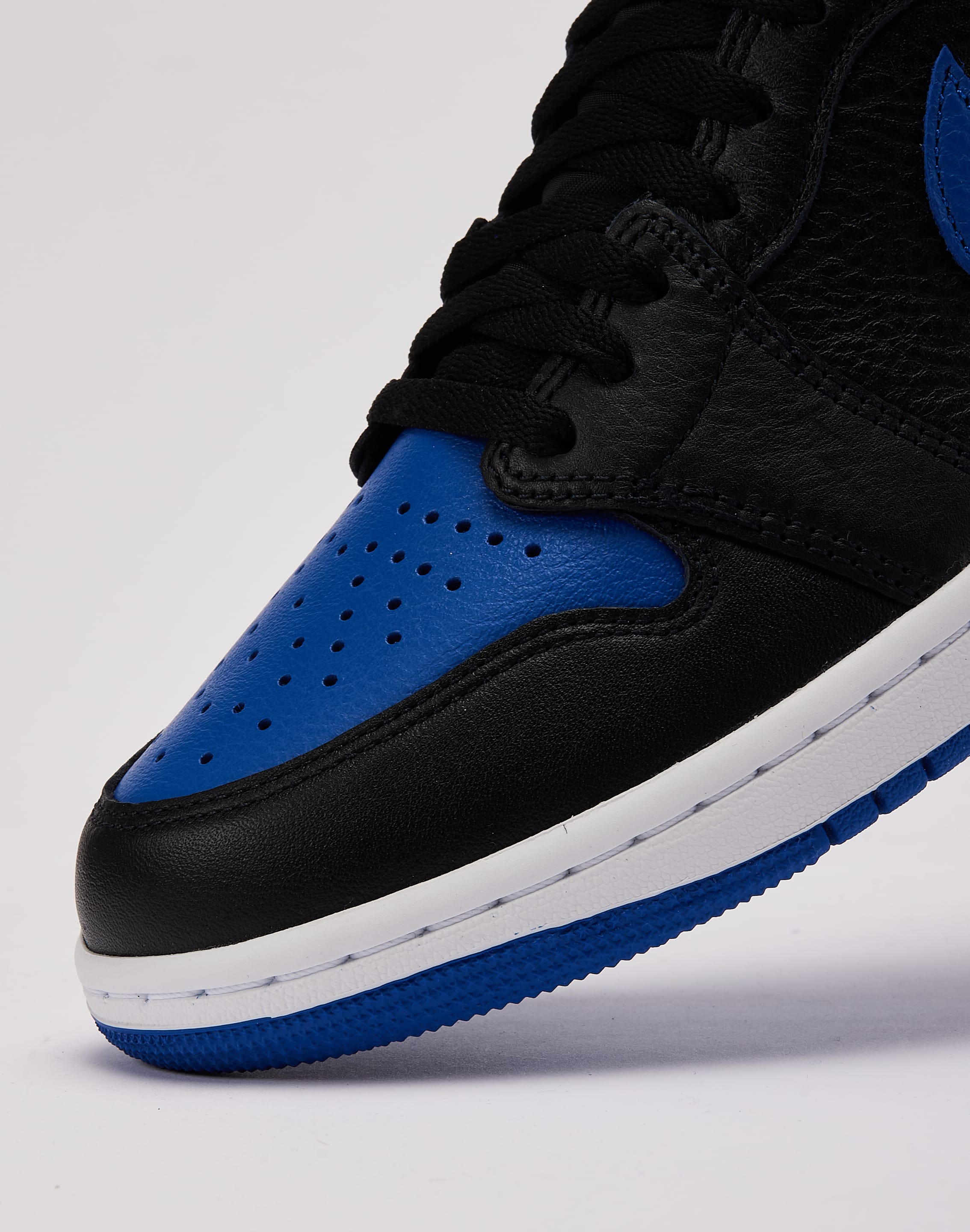 Photo of Jordan Air Jordan 1 Retro High OG 'Royal'