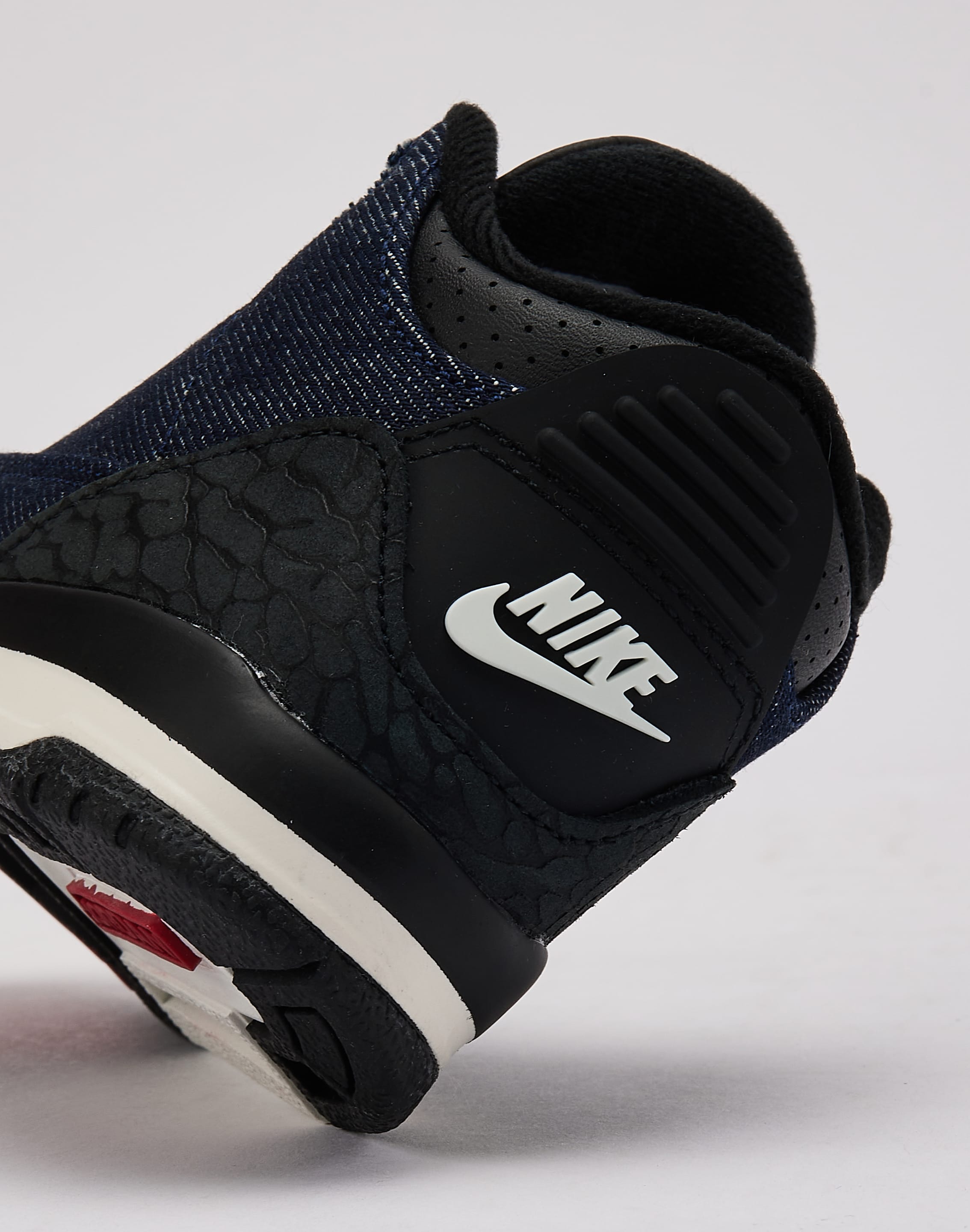 dtlr.com is where to buy