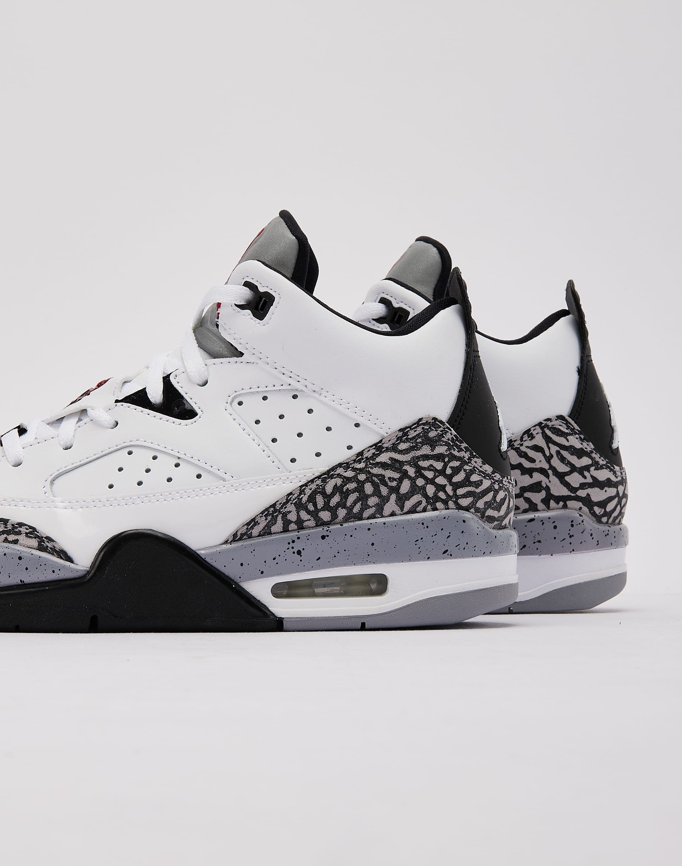 Photo of Jordan Son Of Mars Low Grade-School