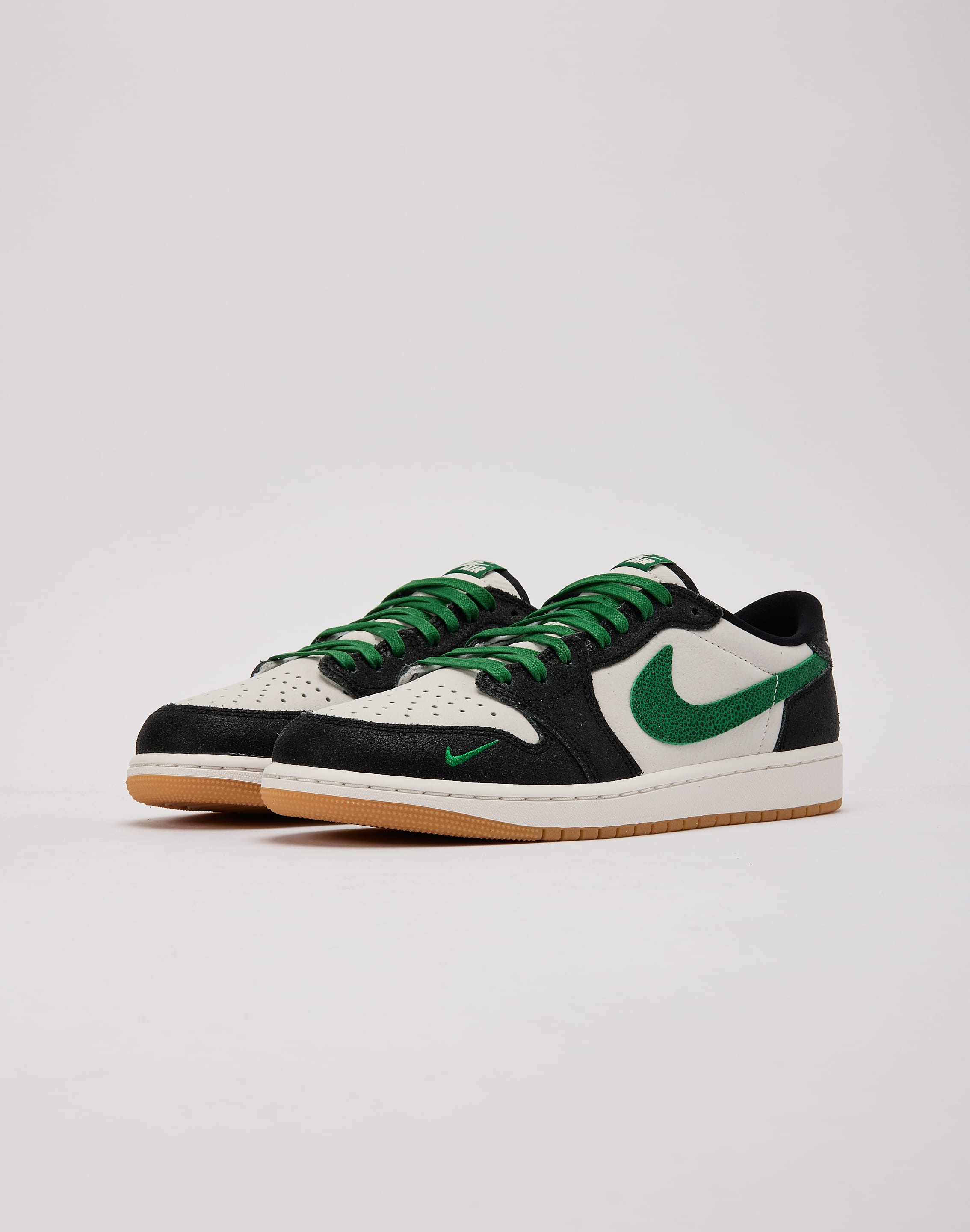 Photo of Jordan Air Jordan 1 Retro Low OG 'Phantom and Pine Green'