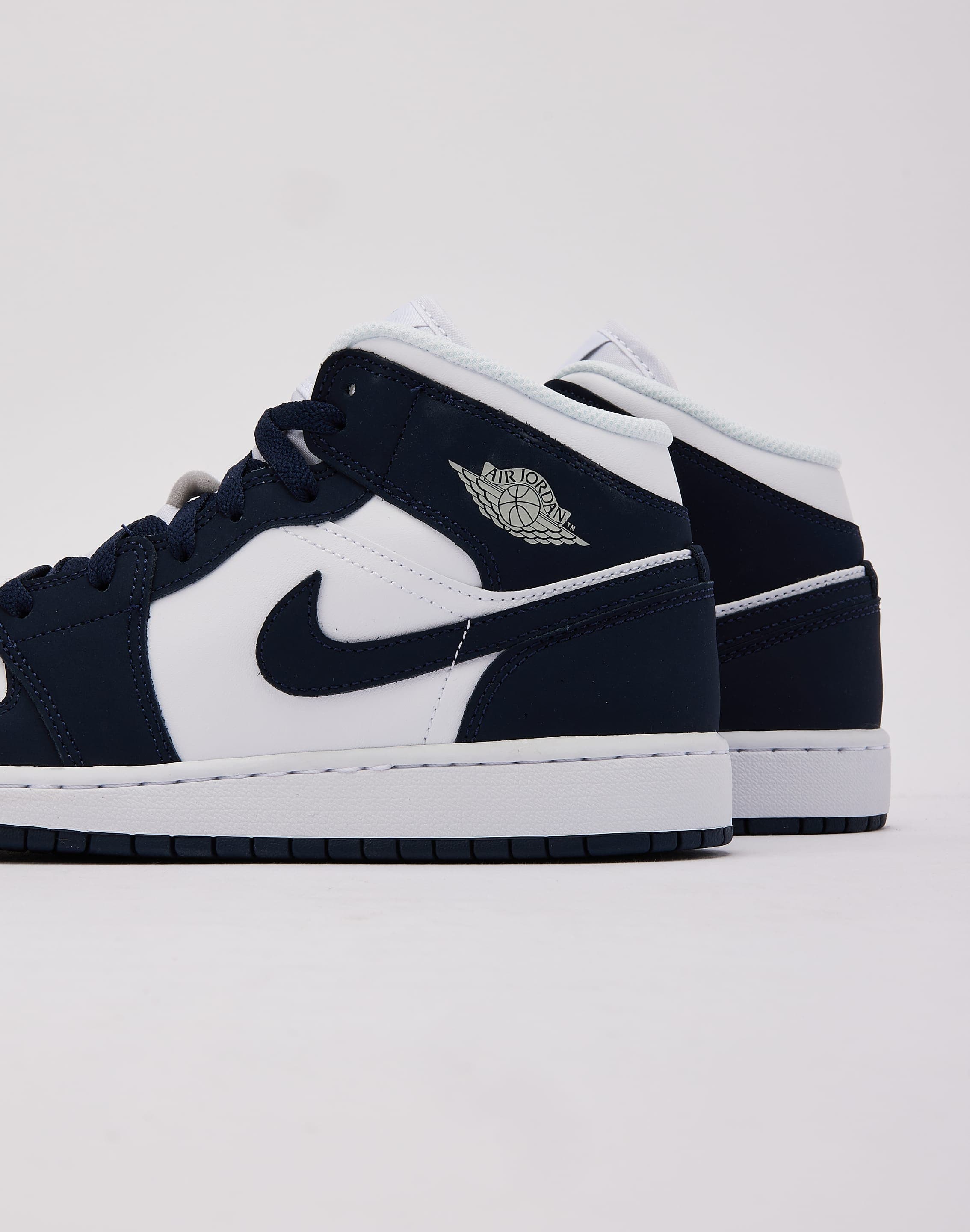Photo of Jordan Air Jordan 1 Mid Grade-School