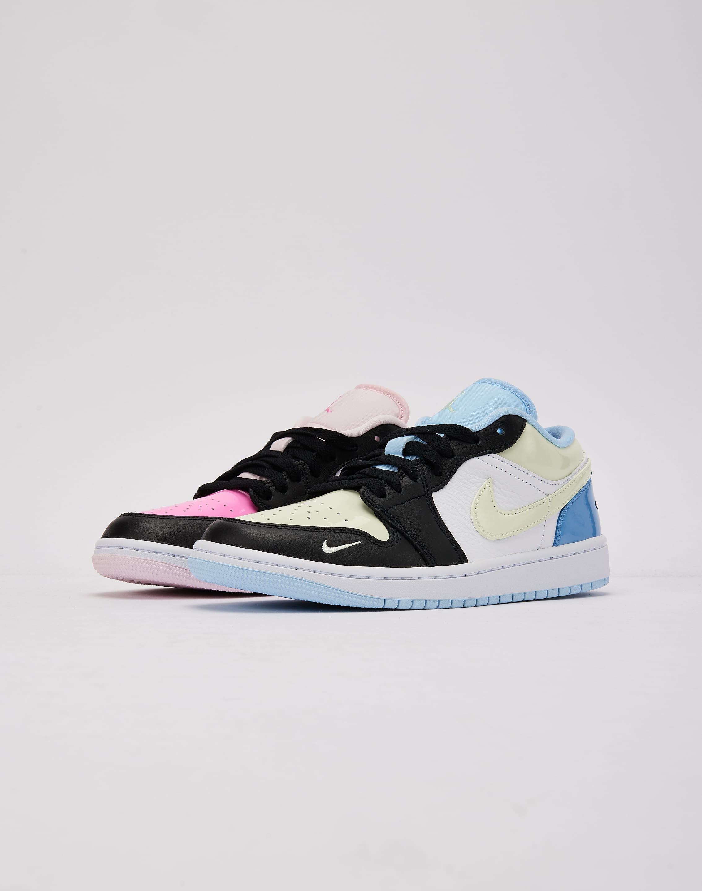 Photo of Jordan Air Jordan 1 Low SE