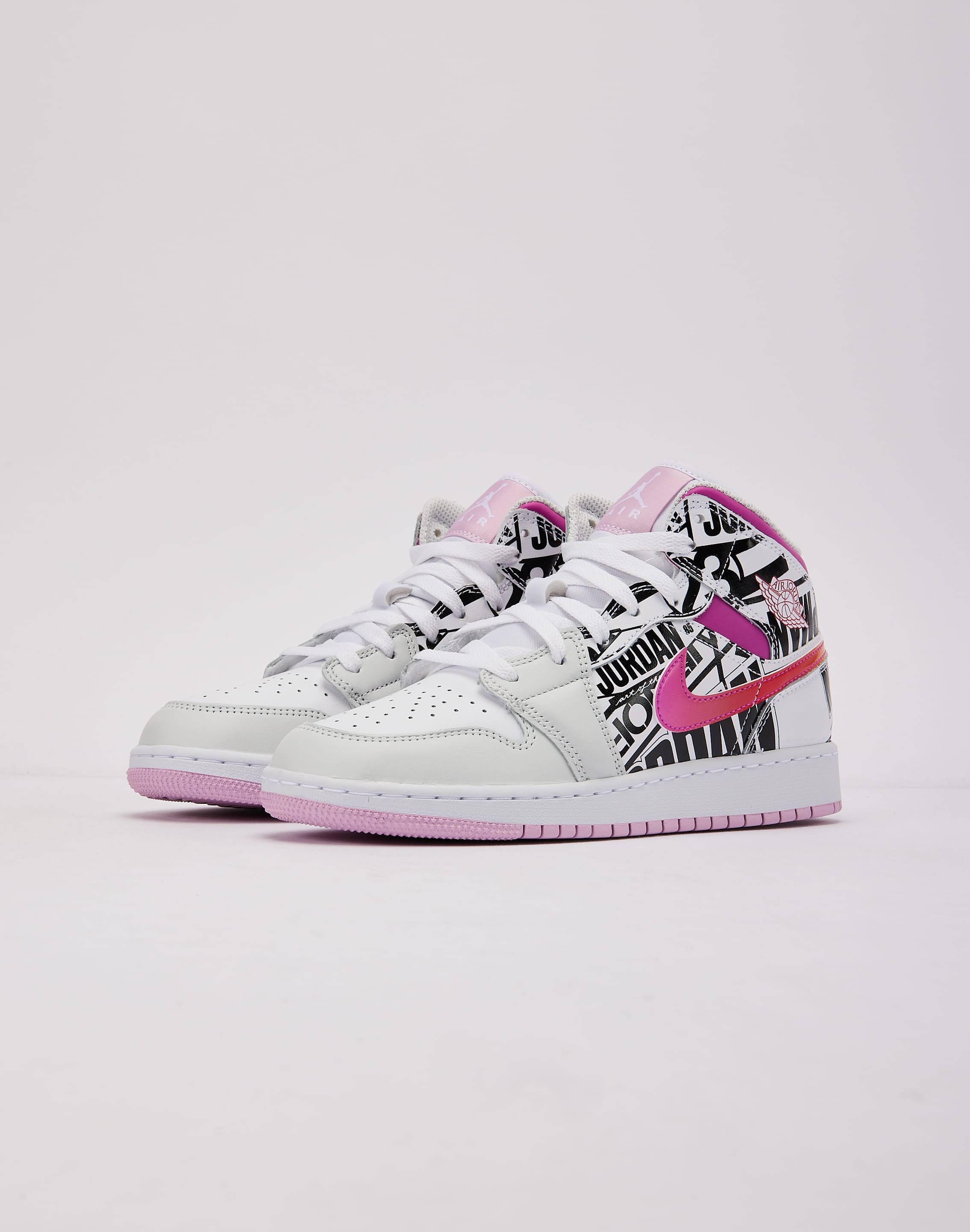 Photo of Jordan Air Jordan 1 Mid Grade-School