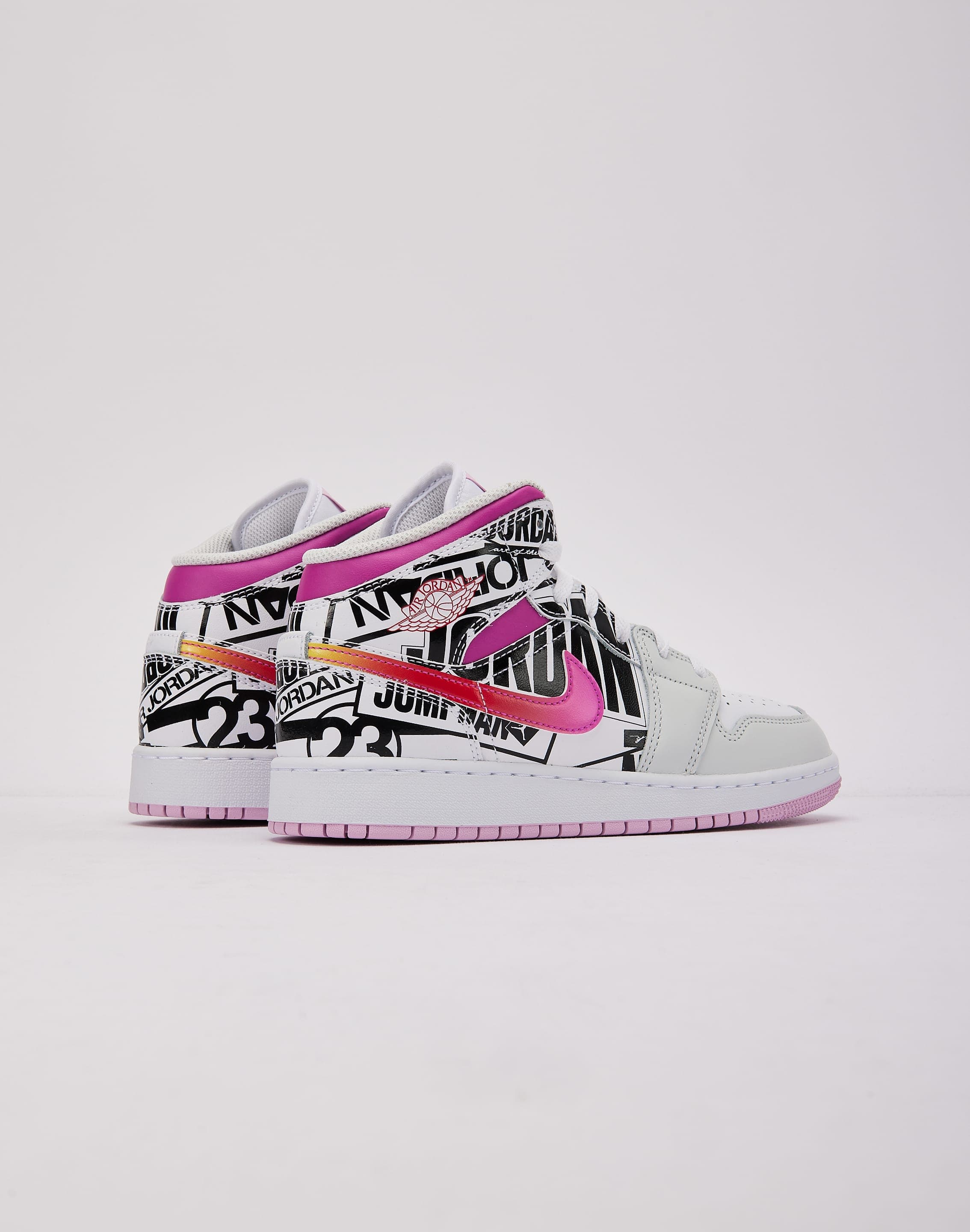 Photo of Jordan Air Jordan 1 Mid Grade-School