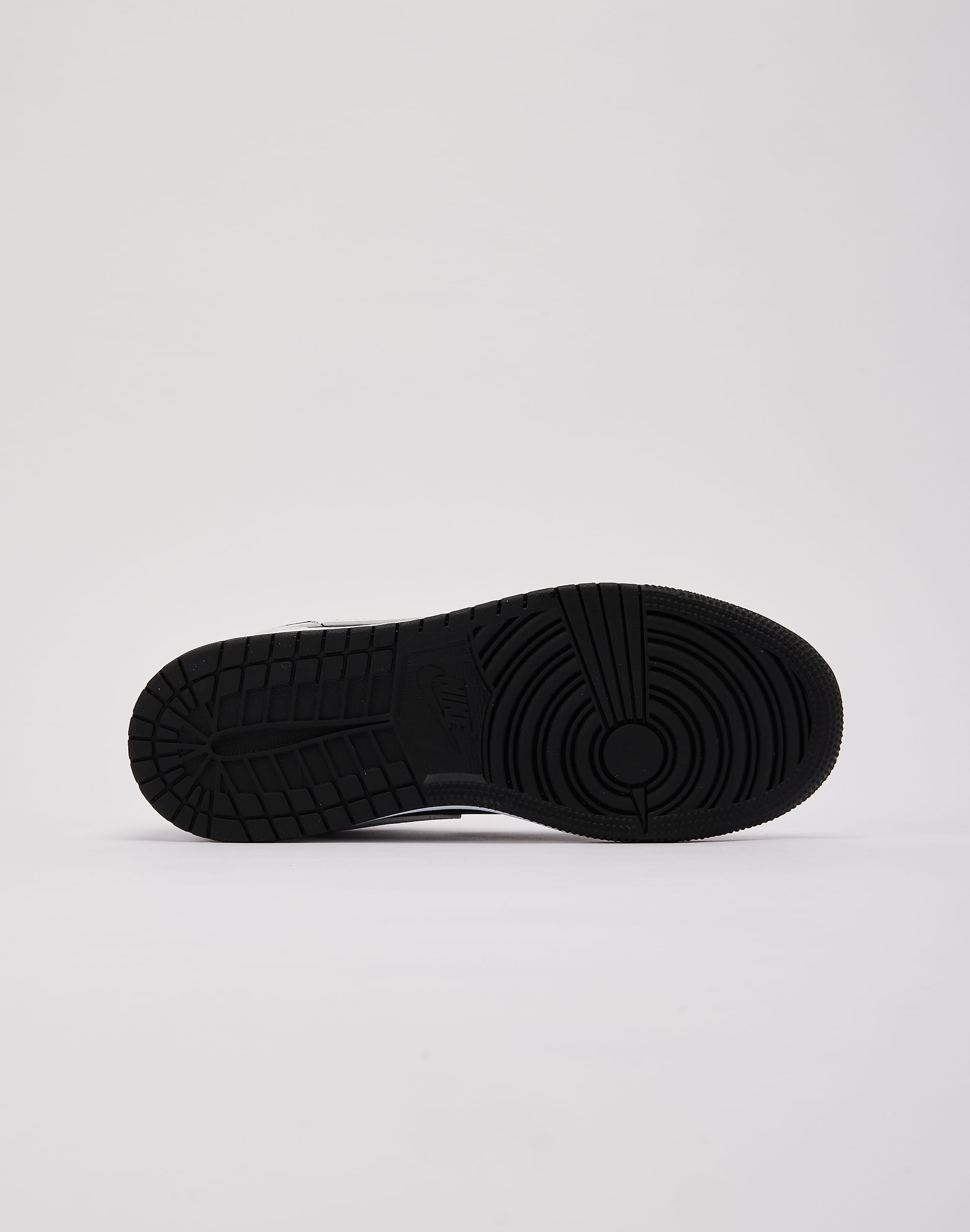 Photo of Jordan Air Jordan 1 Mid Grade-School