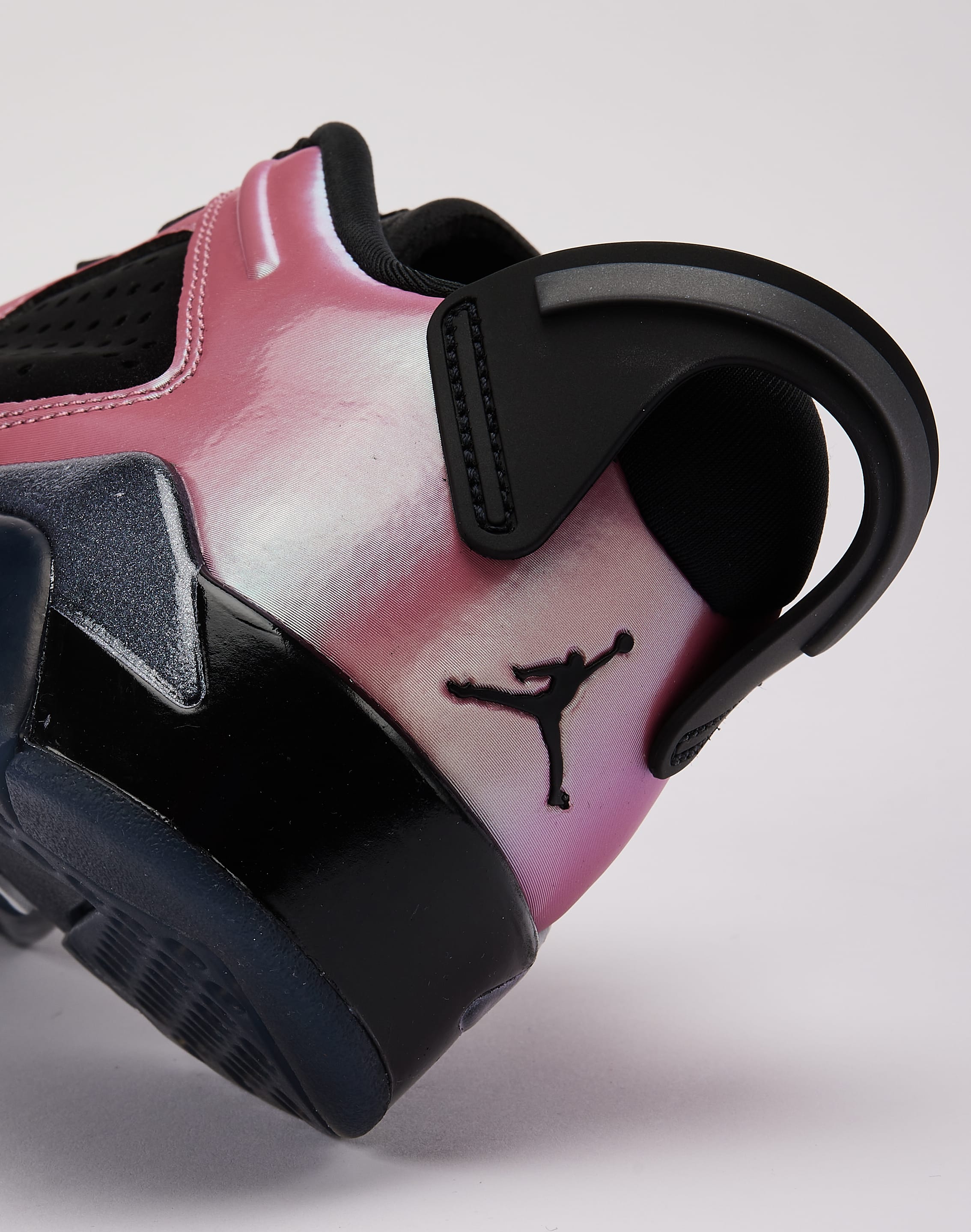 Photo of Jordan Air Jordan 6 Retro Low 'Desert Berry'