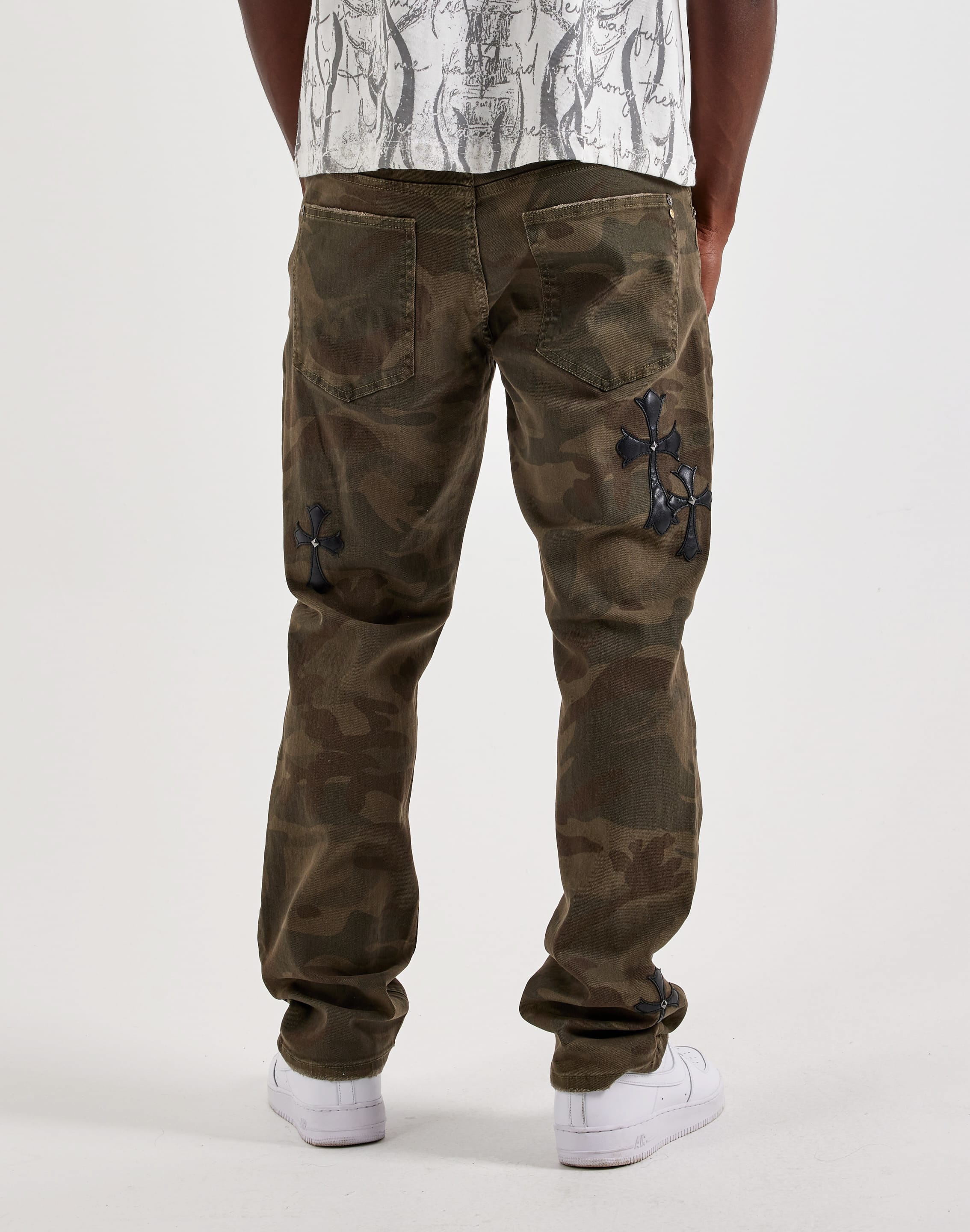 Photo of Kilogram Applique Cross Camo Straight Pants