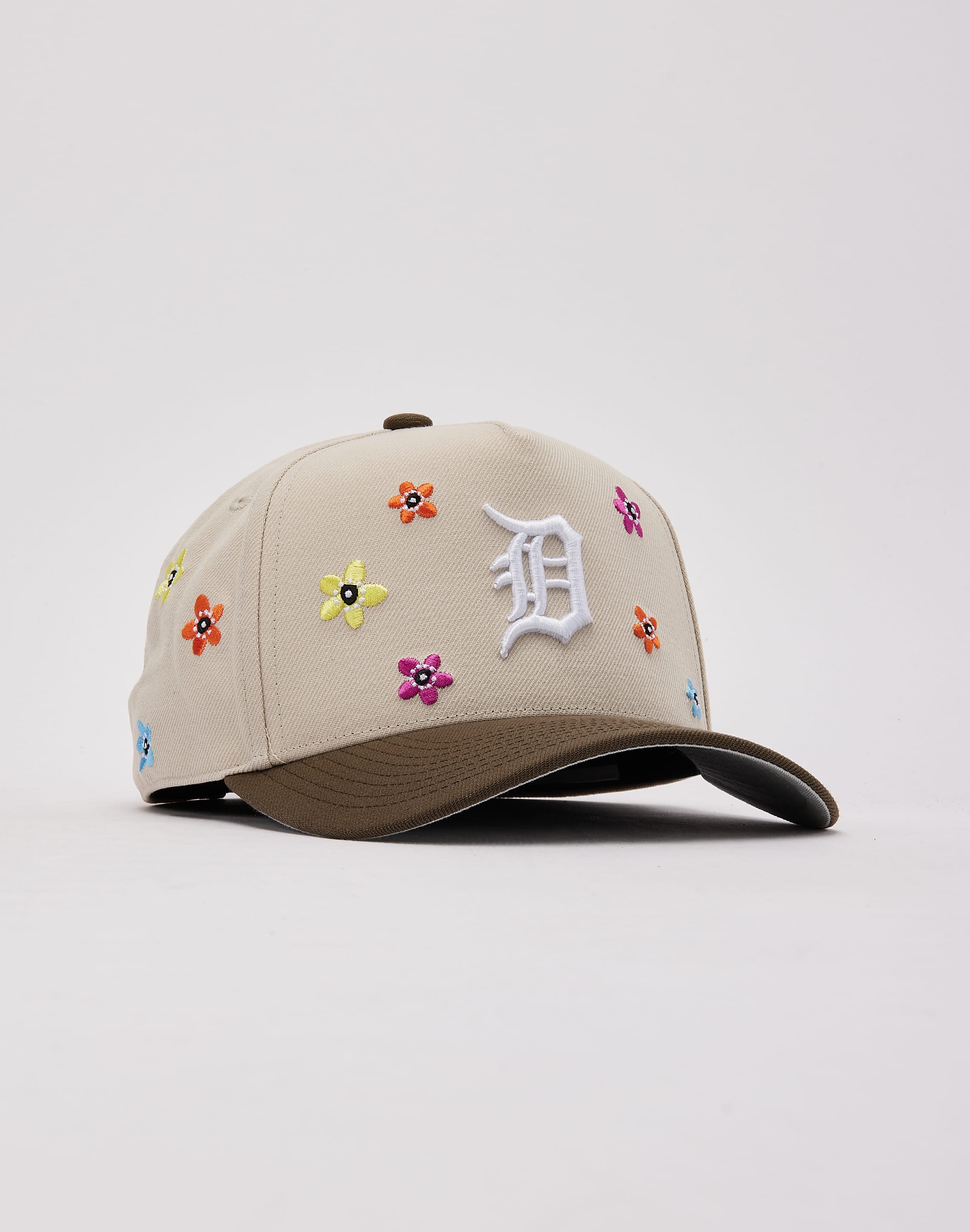 Mitchell & Ness MLB Detroit Tigers Flower Child Pro Pinch Snapback Hat