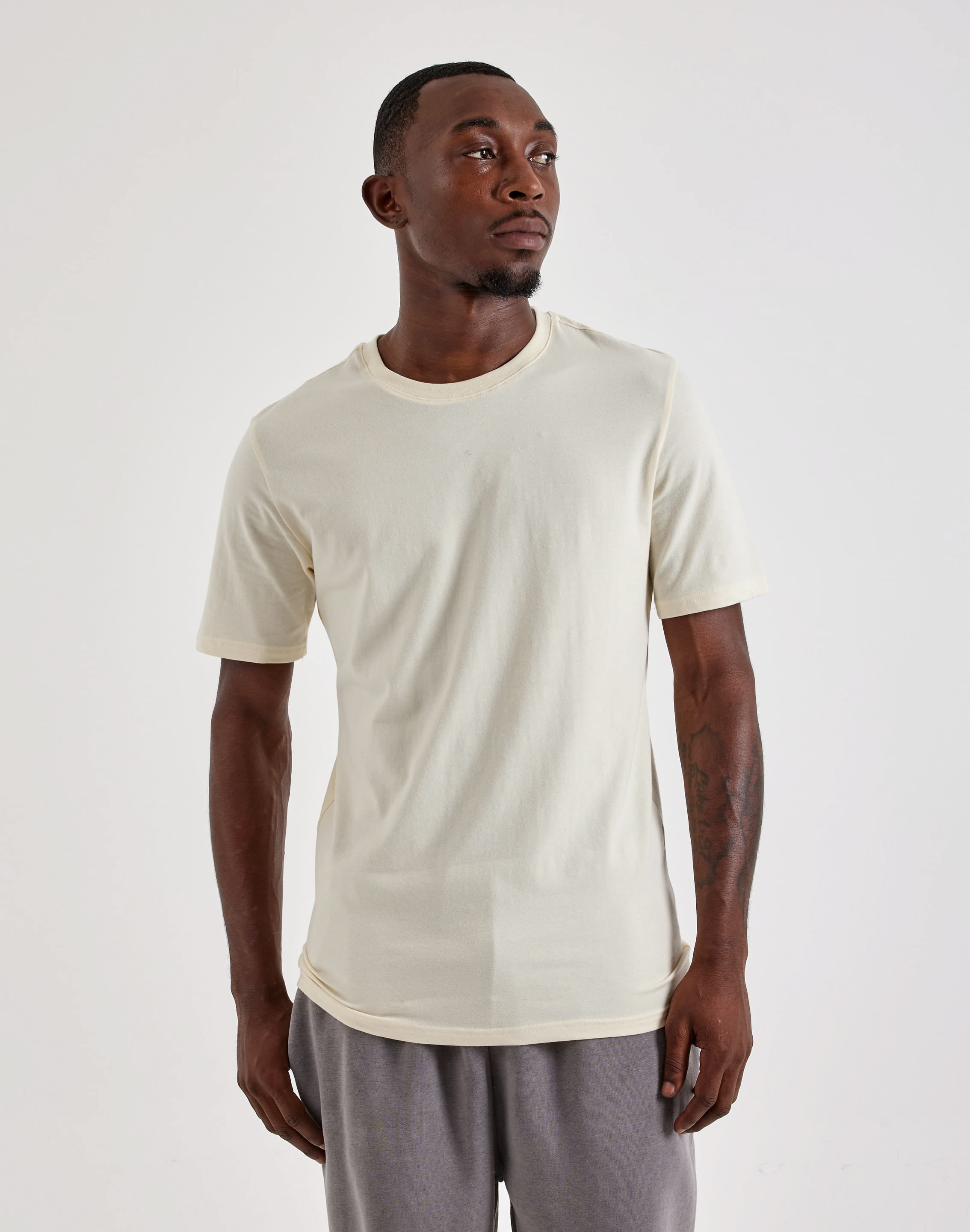 Photo of Maison Article Slim Tee