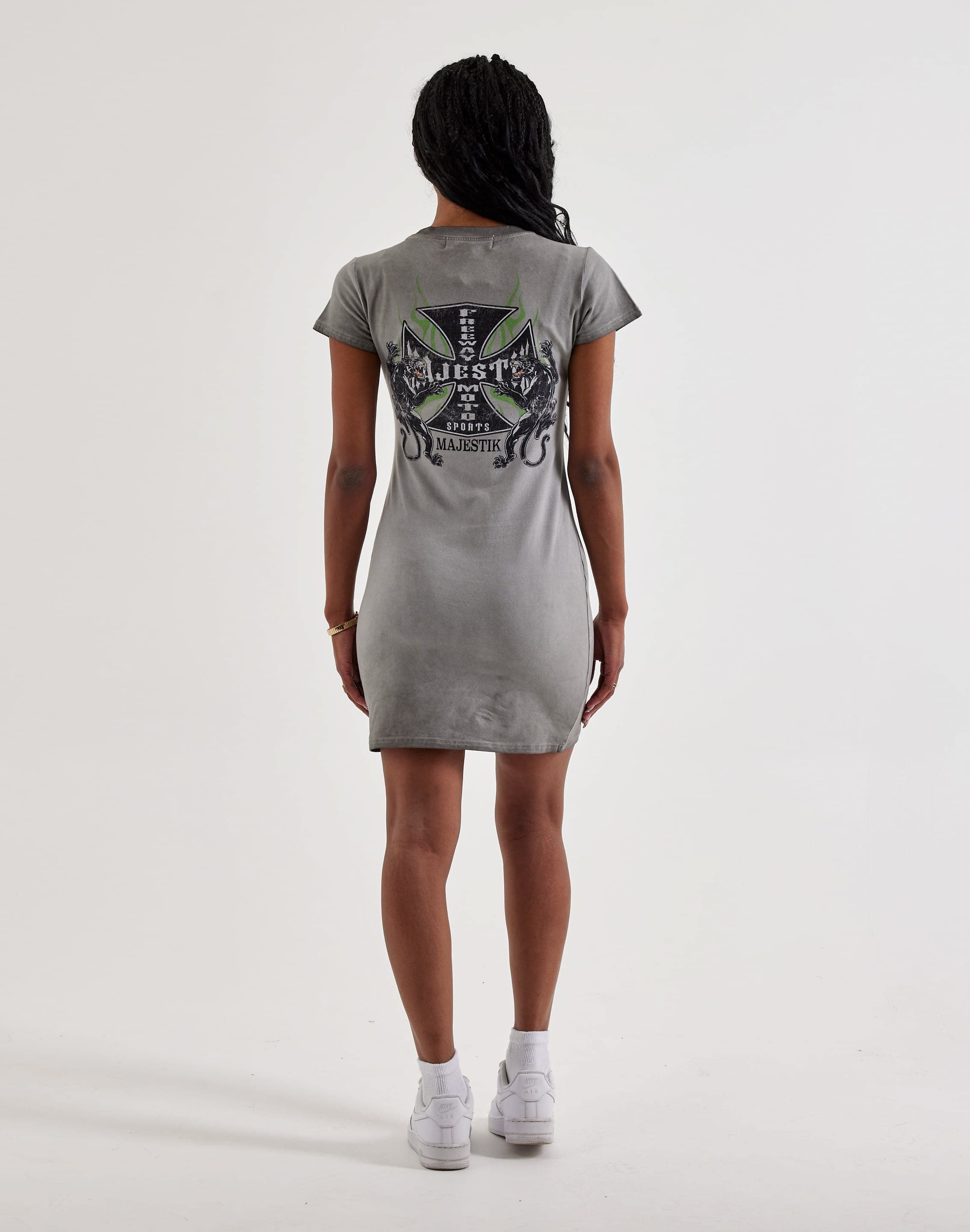 edgy t shirt dress These Edgy T-shirt Dresses Are Trending With The It-crowd