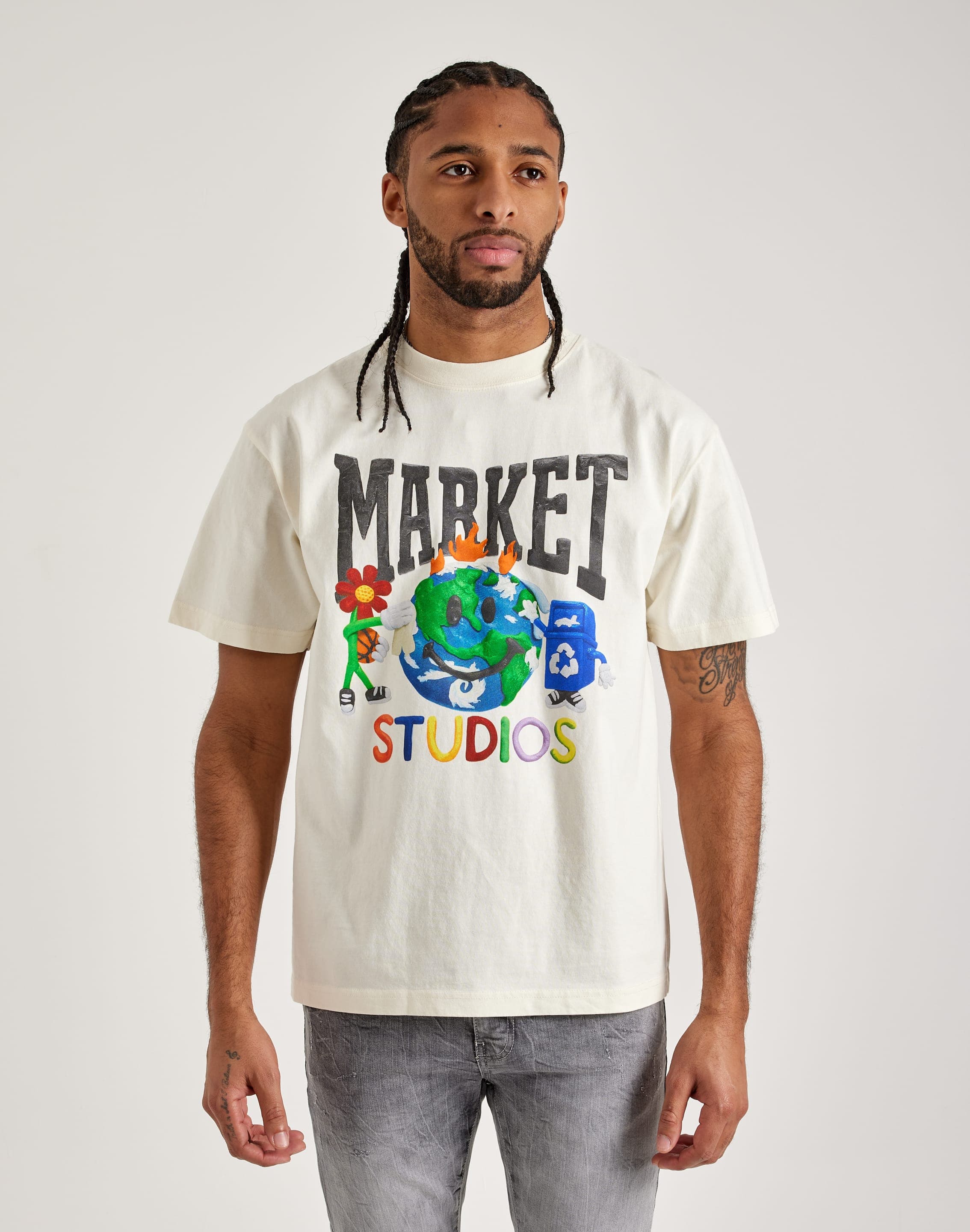 Market Smiley Studio Tee – DTLR