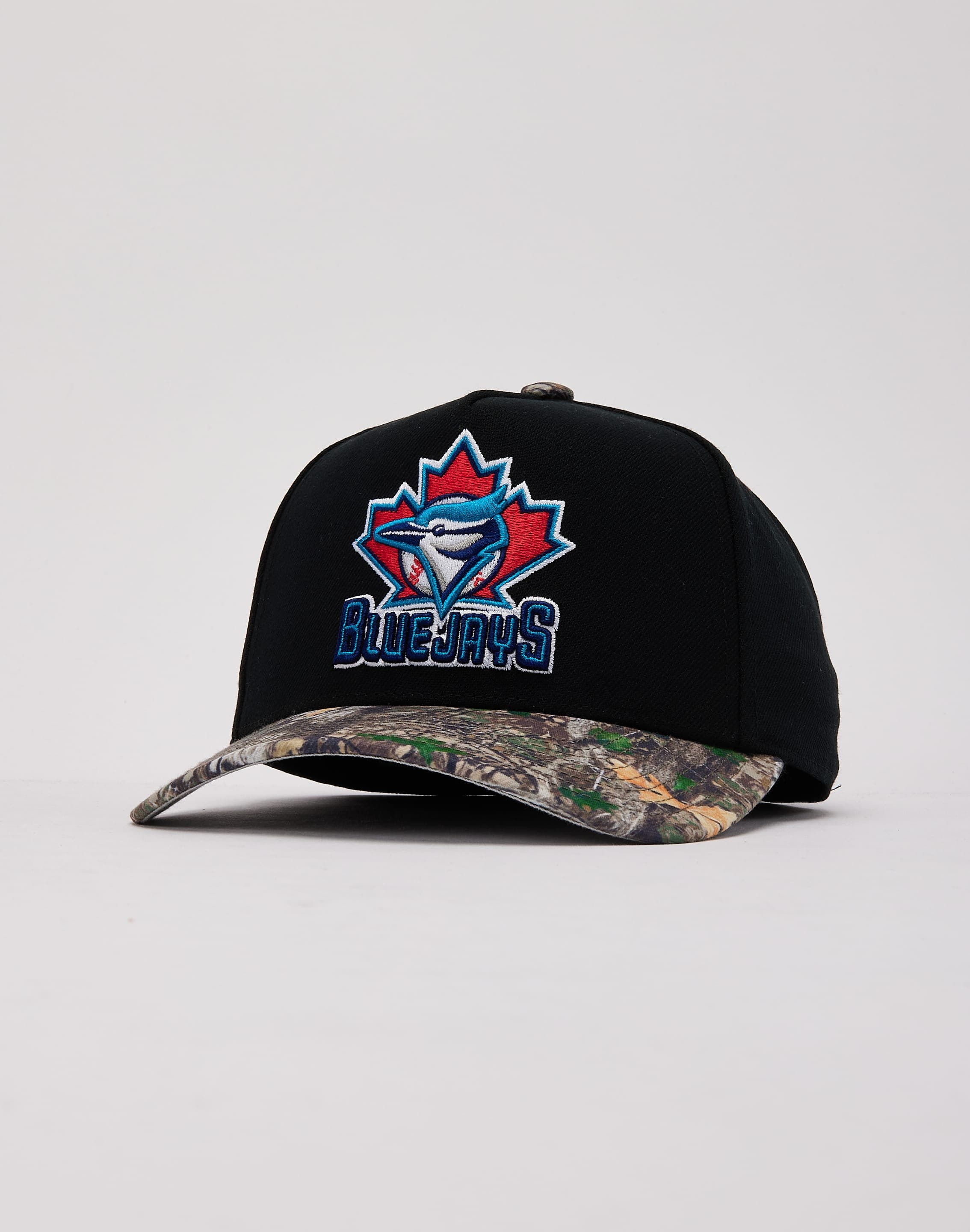 Photo of Mitchell & Ness MLB Toronto Blue Jays Pro Pinch Snapback Hat