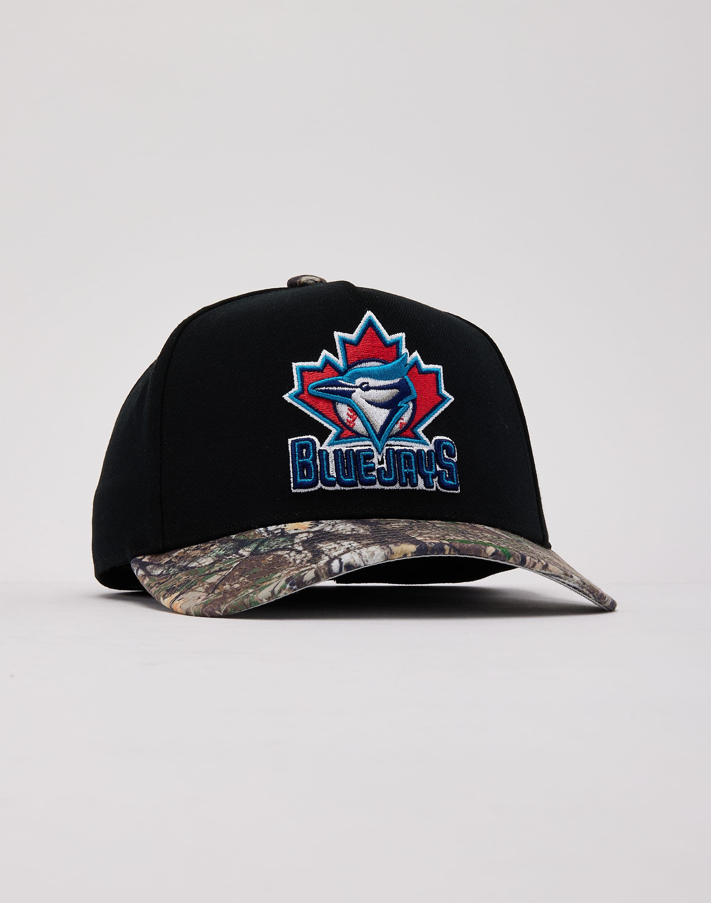 Photo of Mitchell & Ness MLB Toronto Blue Jays Pro Pinch Snapback Hat