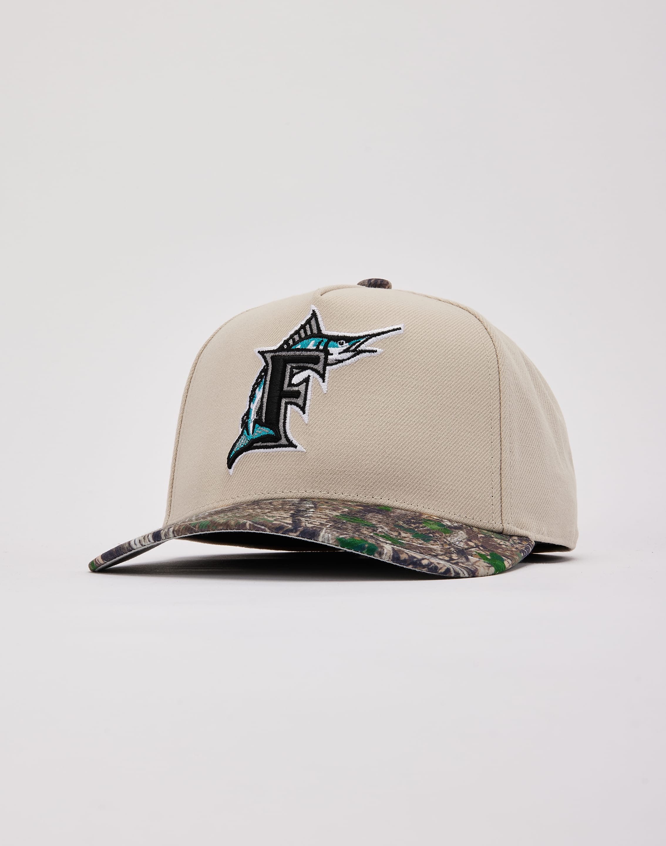 Photo of Mitchell & Ness MLB Florida Marlins Camo Bill Pro Pinch Snapback Hat