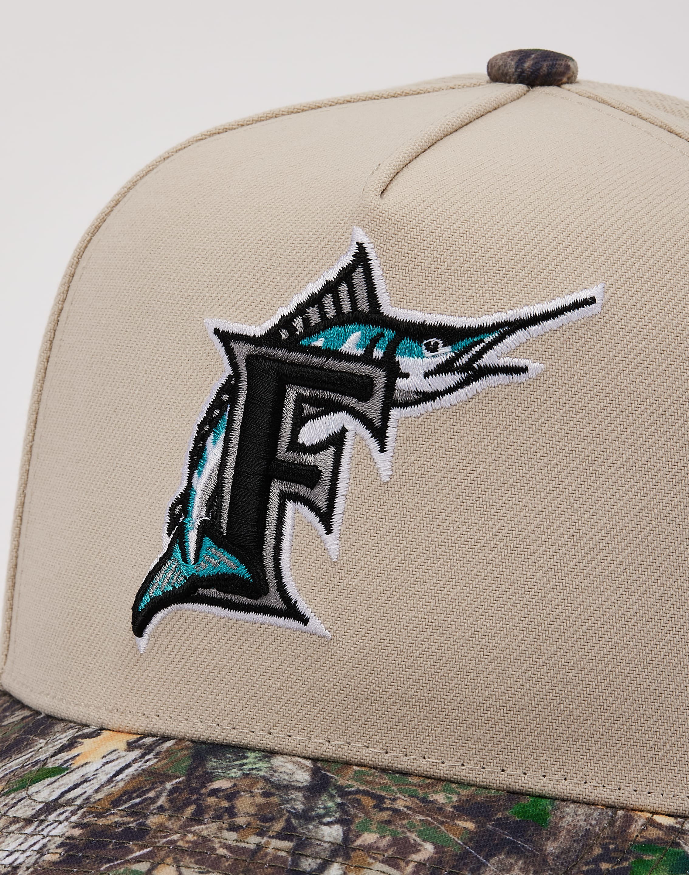 Photo of Mitchell & Ness MLB Florida Marlins Camo Bill Pro Pinch Snapback Hat