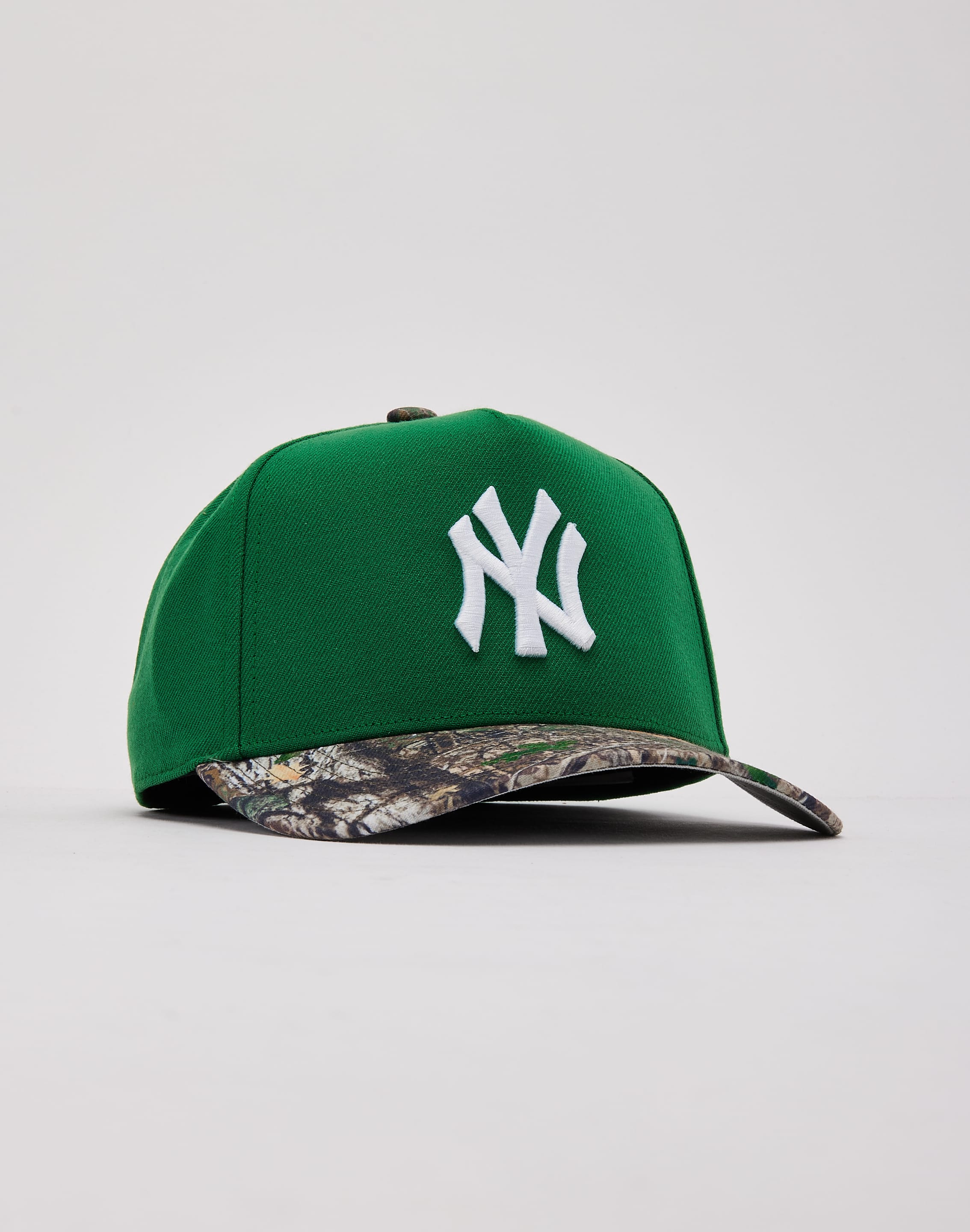 Photo of Mitchell & Ness MLB New York Yankees Pro Pinch Snapback Hat
