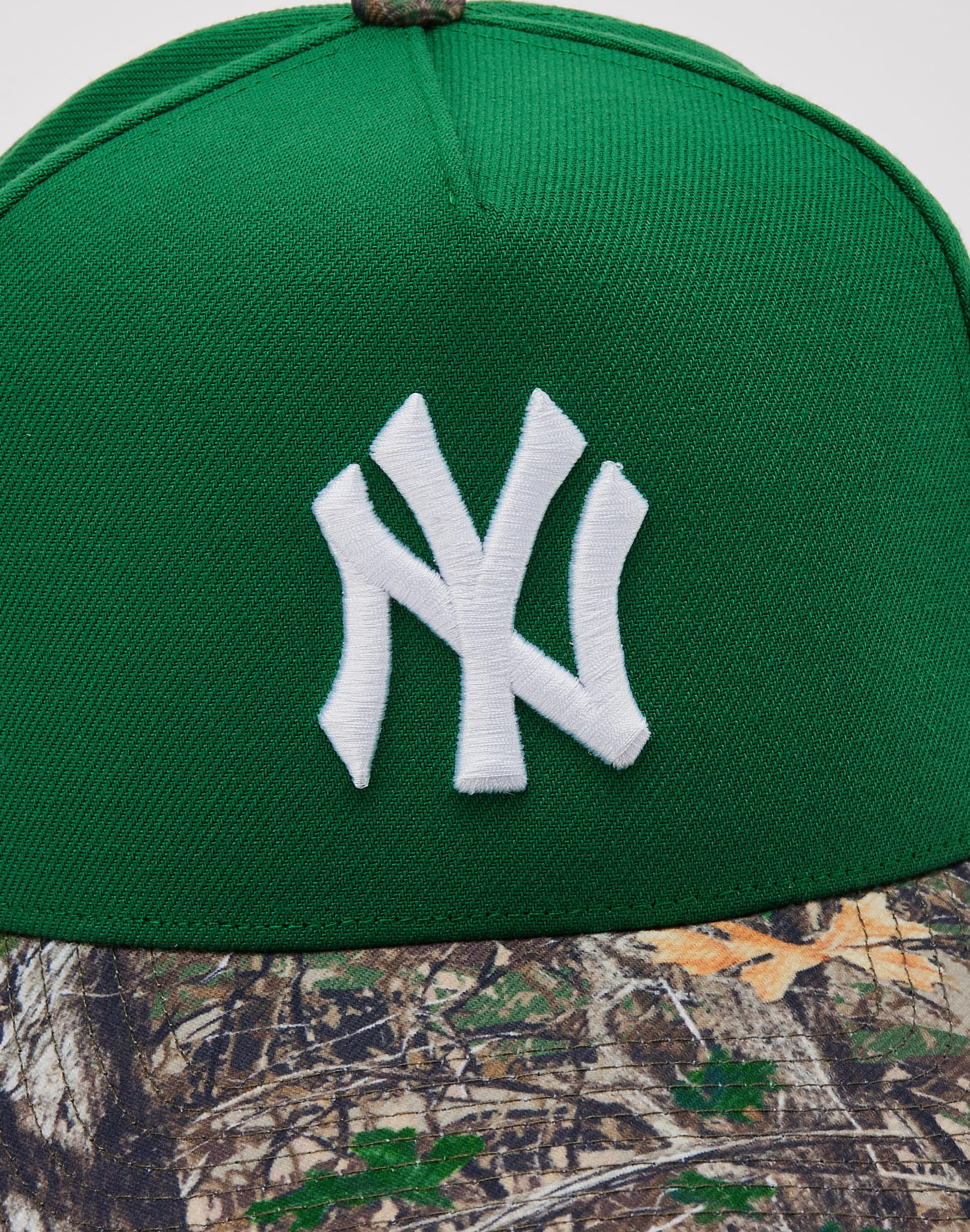 Photo of Mitchell & Ness MLB New York Yankees Pro Pinch Snapback Hat