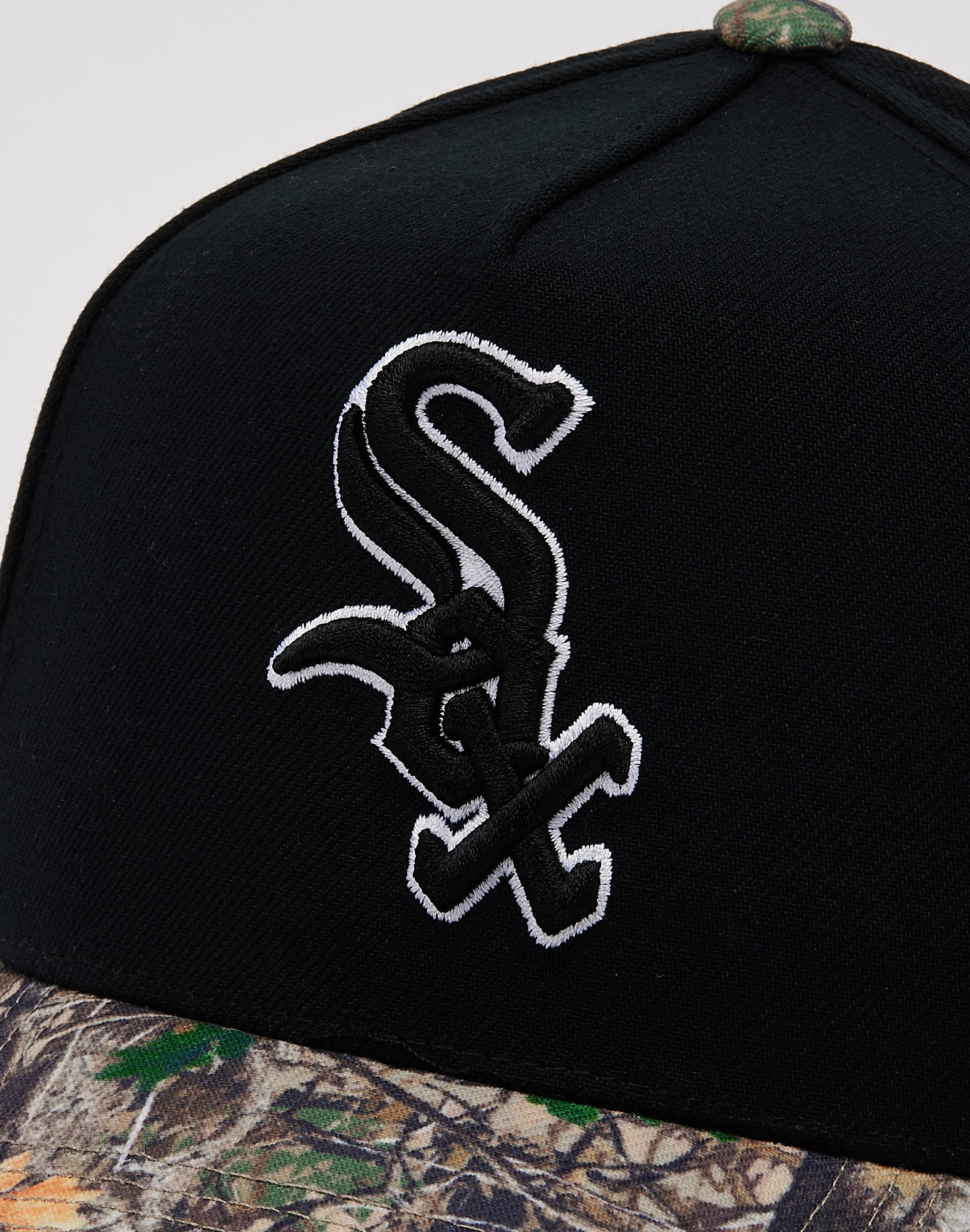 Photo of Mitchell & Ness MLB CHICAGO WHITE SOX PRO PINCH SNAPBACK HAT