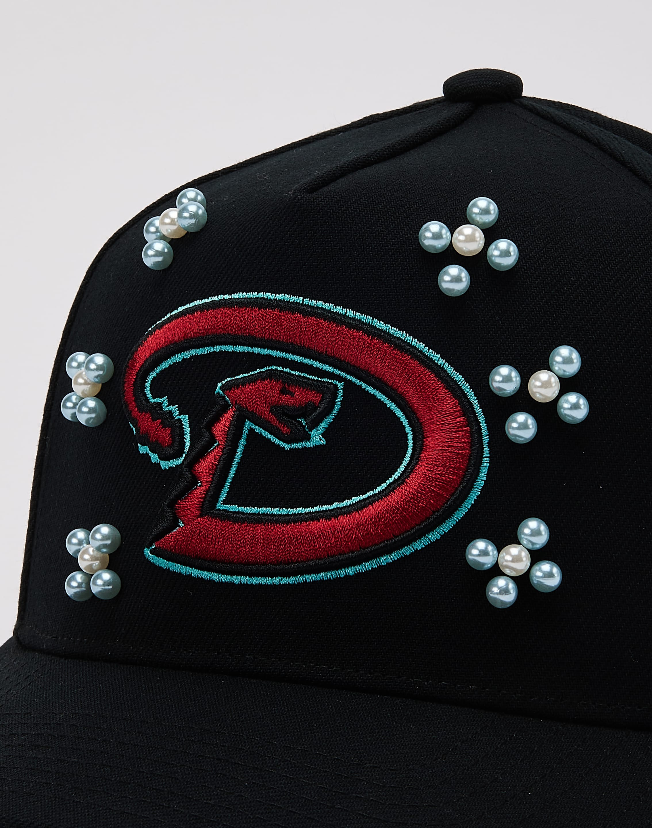Photo of Mitchell & Ness MLB Arizona Diamondbacks Beaded Pro Pinch Snapback Hat