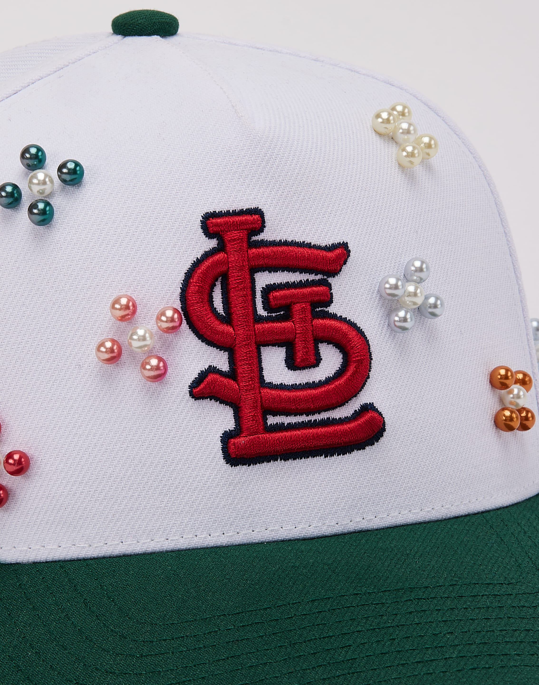 Photo of Mitchell & Ness MLB St. Louis Cardinals Beaded Pro Pinch Snapback Hat