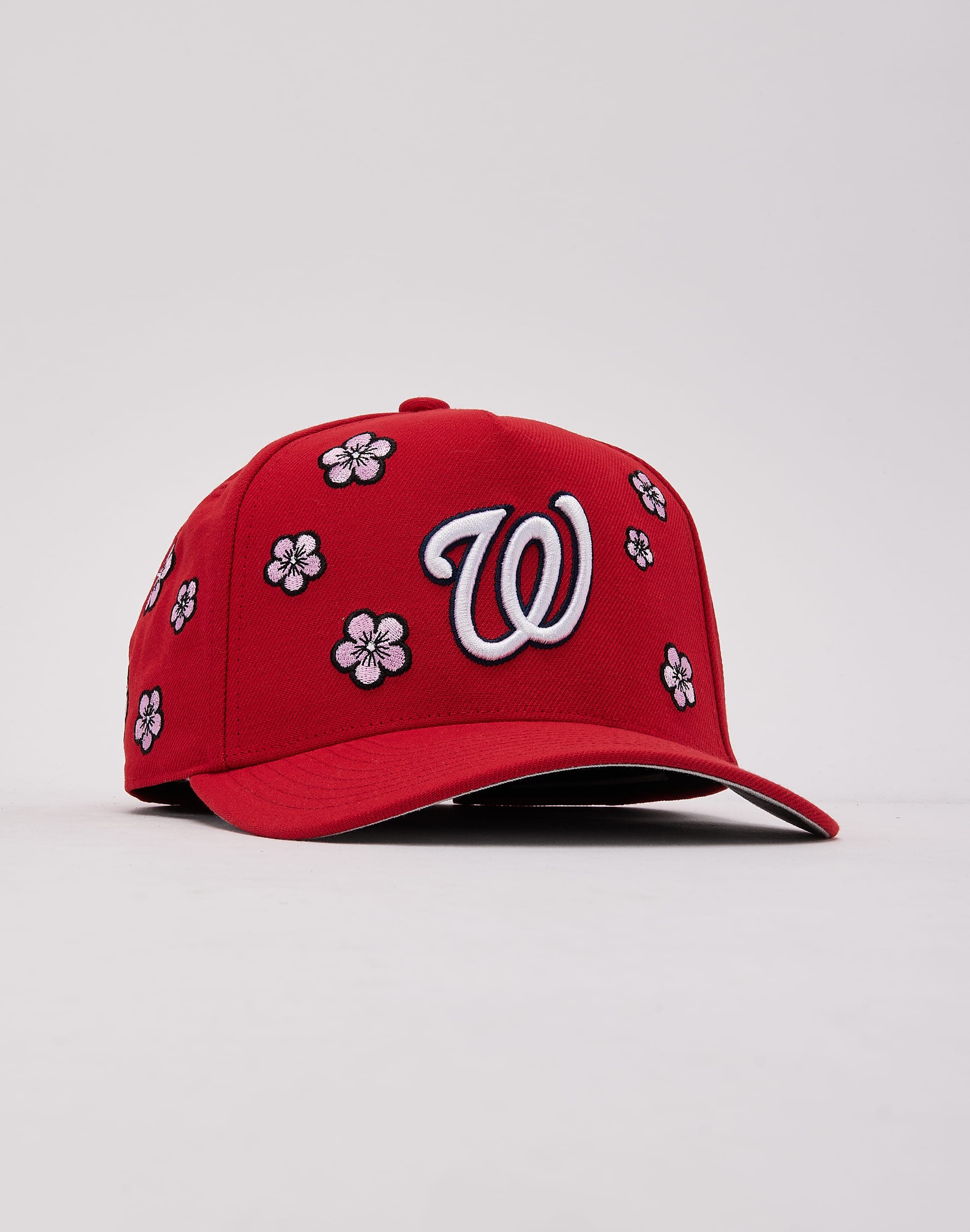 Photo of Mitchell & Ness MLB Washington Nationals Flowers Pro Pinch Snapback Hat