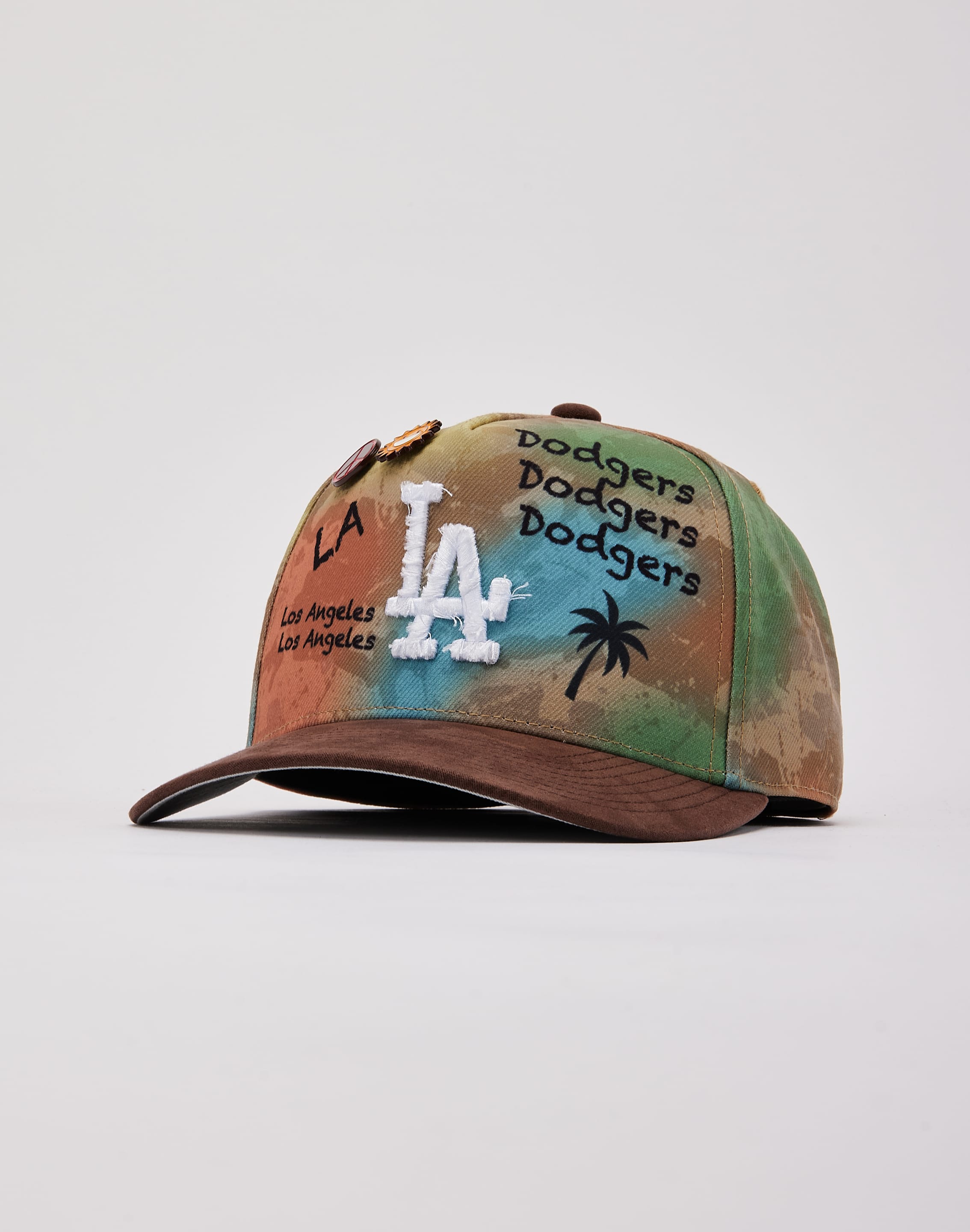 Photo of Mitchell & Ness MLB Los Angeles Dodgers Grunge Pro Pinch Snapback Hat