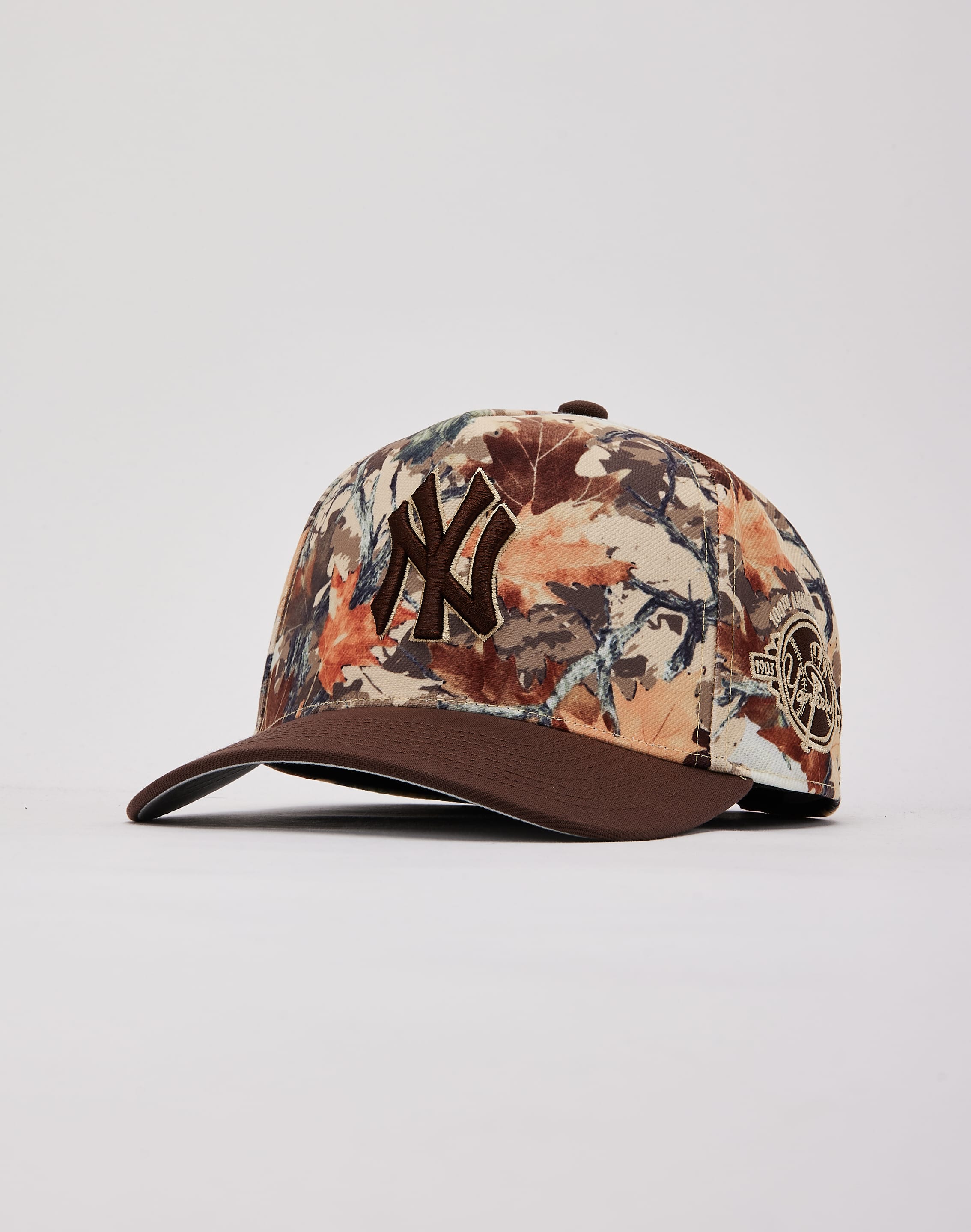 Mitchell & Ness MLB New York Yankees Leaf Camo Pro Pinch Snapback Hat, image 1 of 6