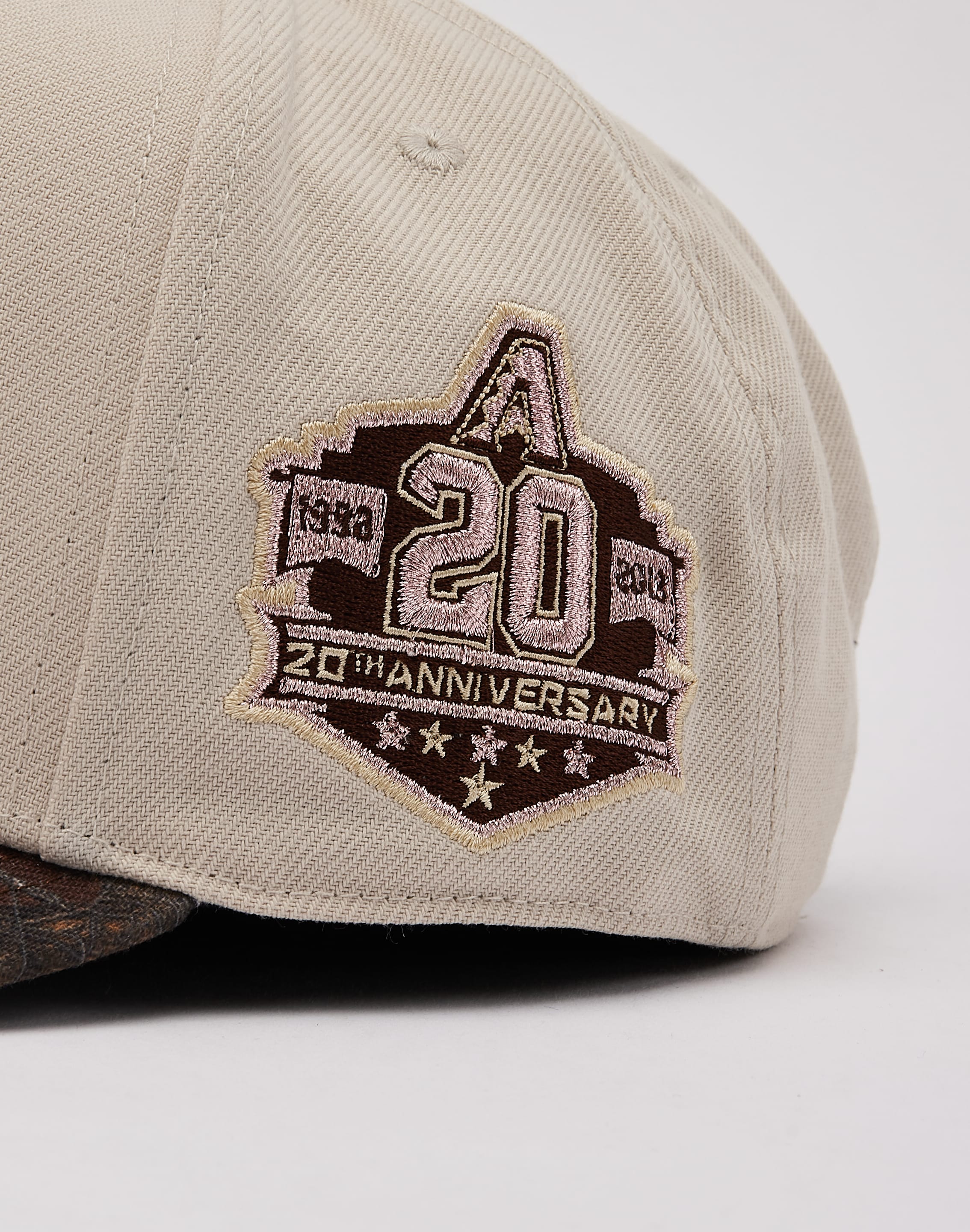 Photo of Mitchell & Ness MLB Arizona Diamondbacks Pro Pinch Snapback Hat
