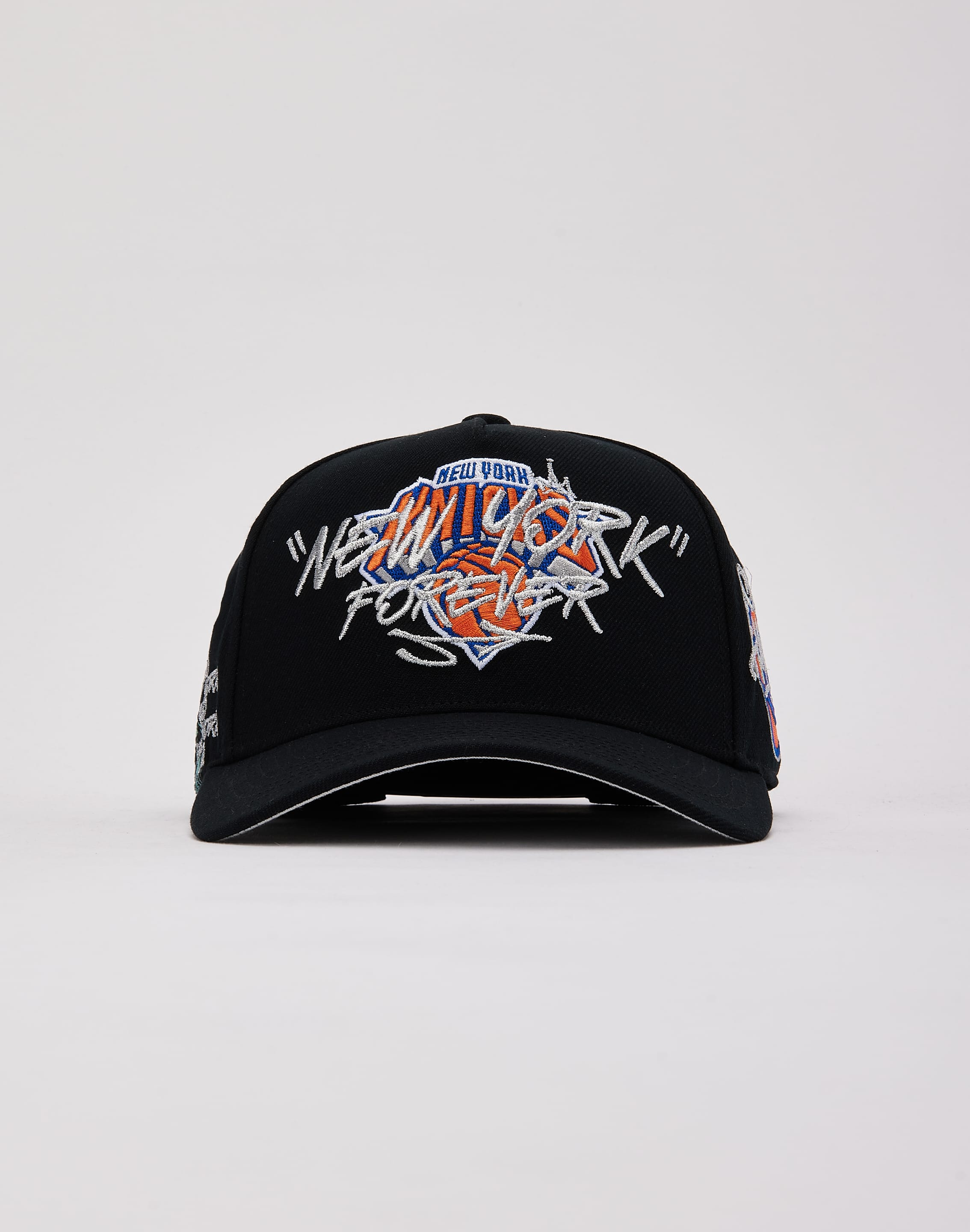 Photo of Mitchell & Ness NBA New York Knicks Blast Over Pro Pinch Snapback Hat