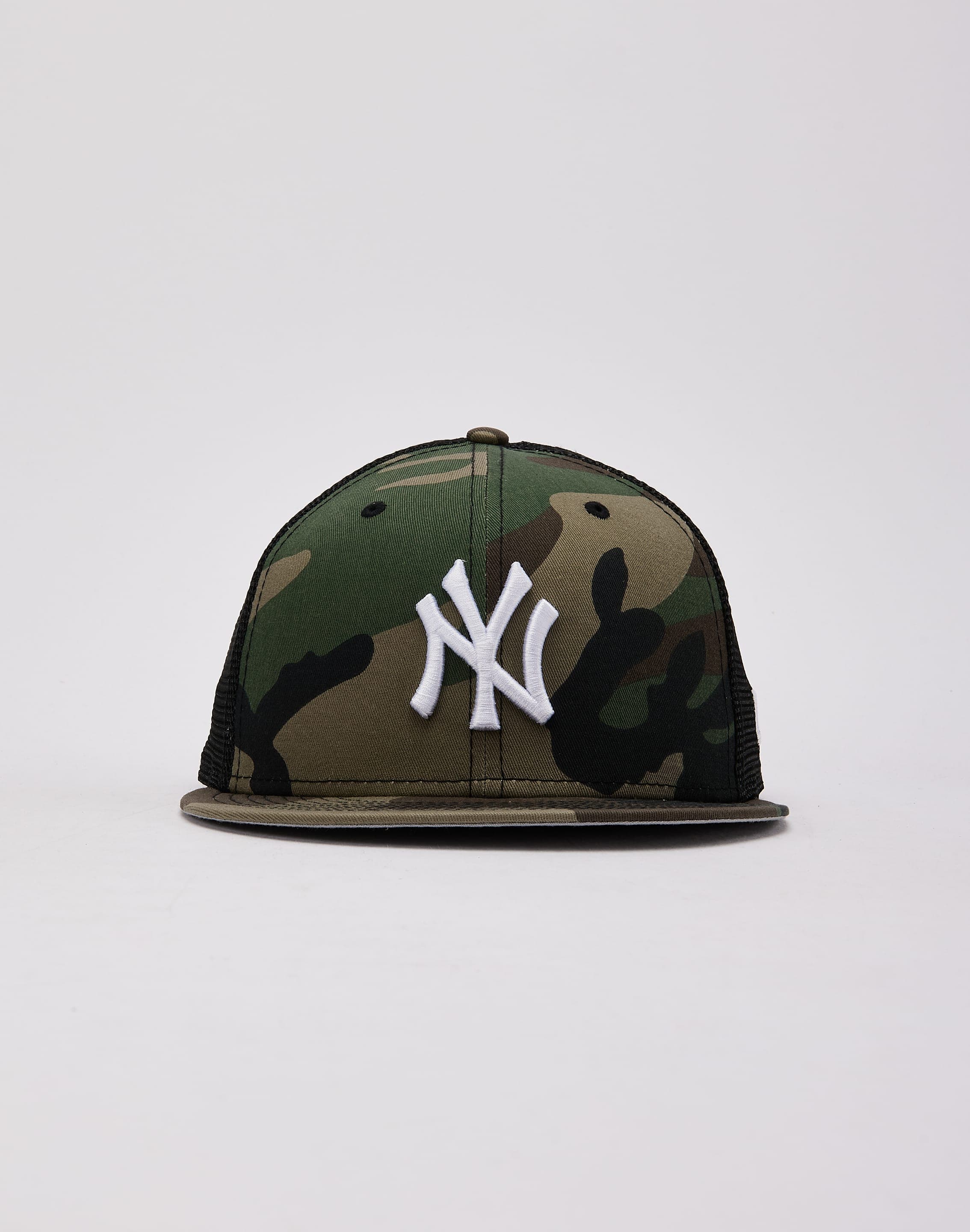 New Era MLB New York Yankees Woodland Camo 9Fifty Trucker Hat