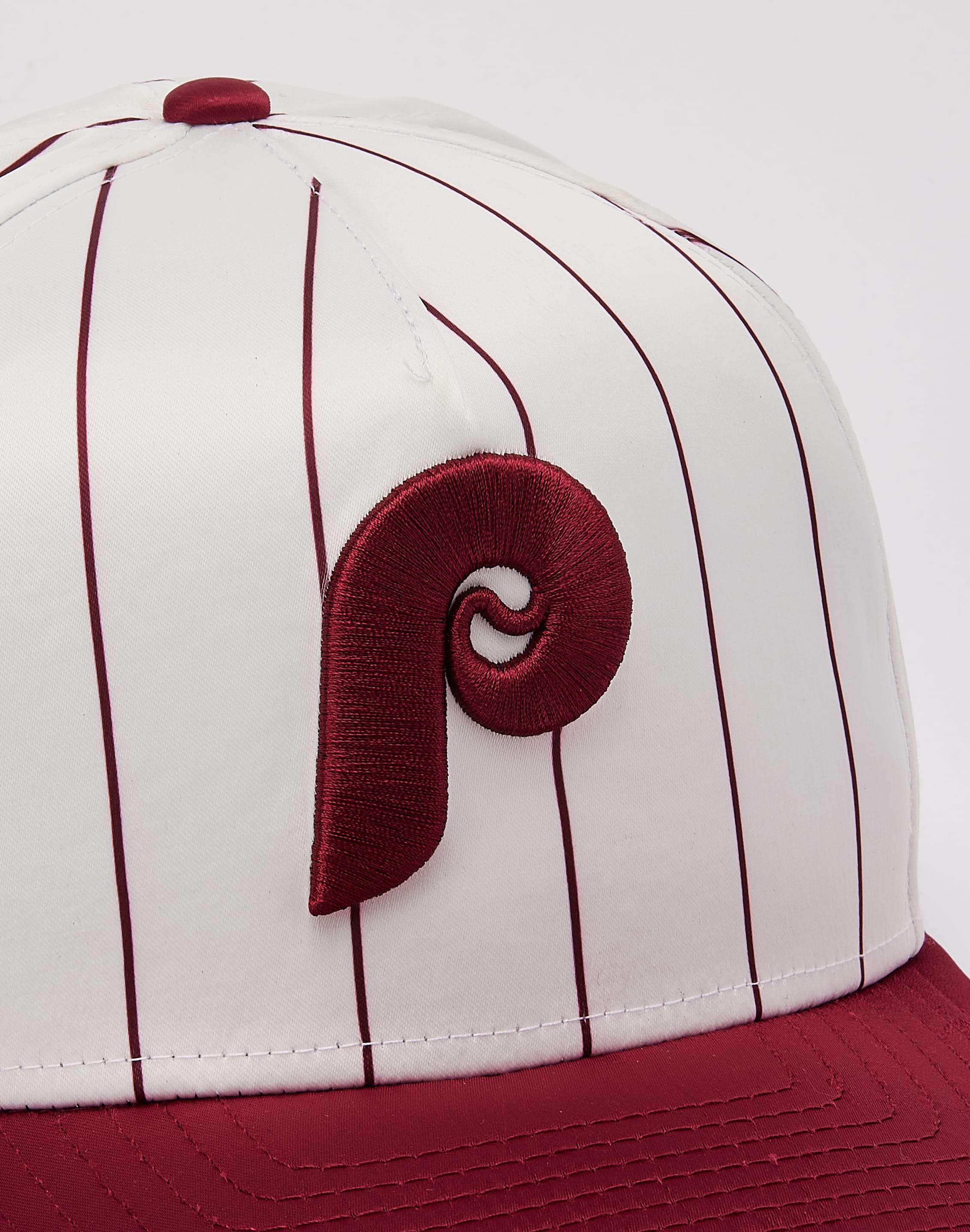 Photo of New Era MLB Philadelphia Phillies Satin Pinstripe 9Fifty A-Frame Snapback