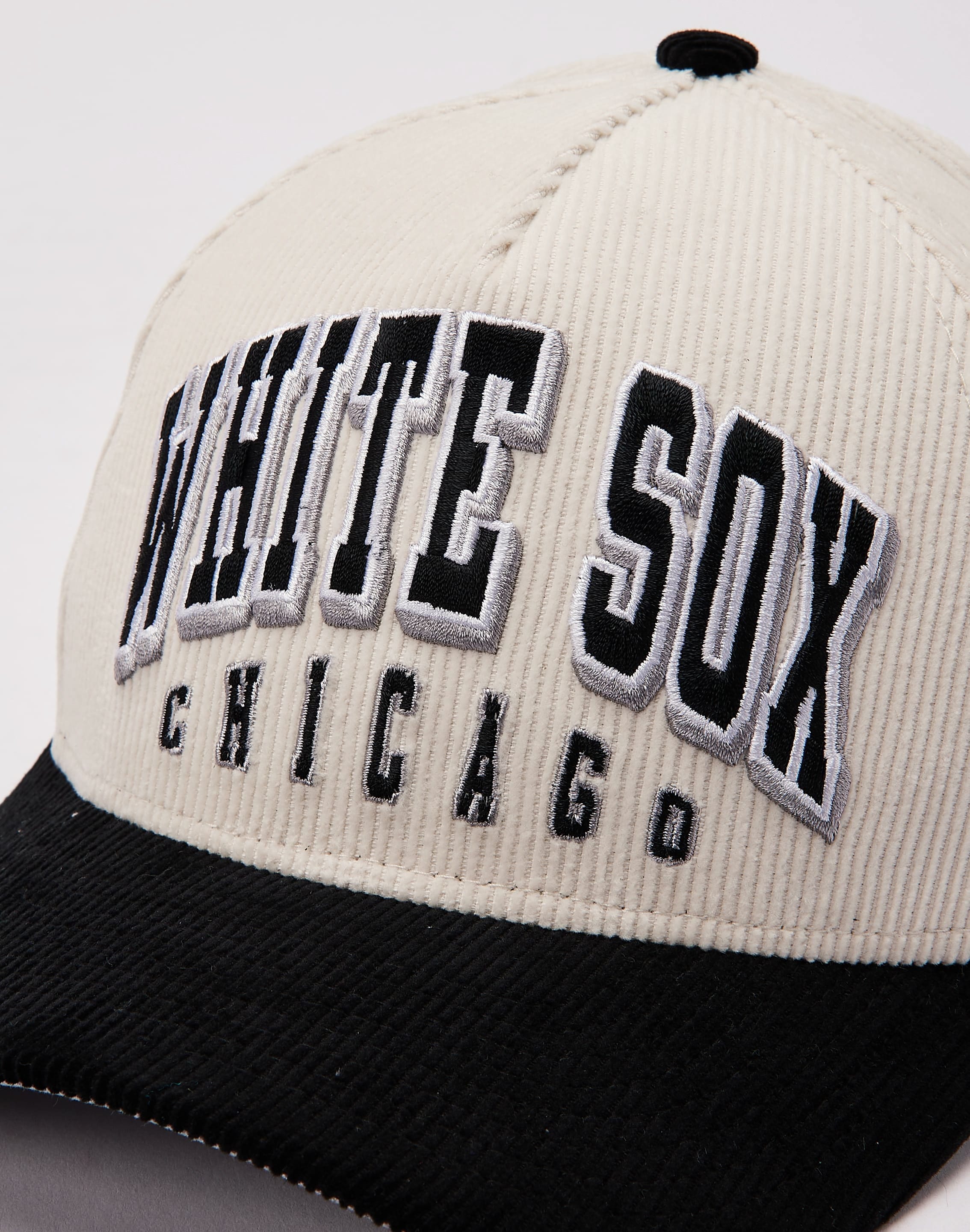 Photo of New Era MLB Chicago White Sox Corduroy 9FORTY A-Frame Hat