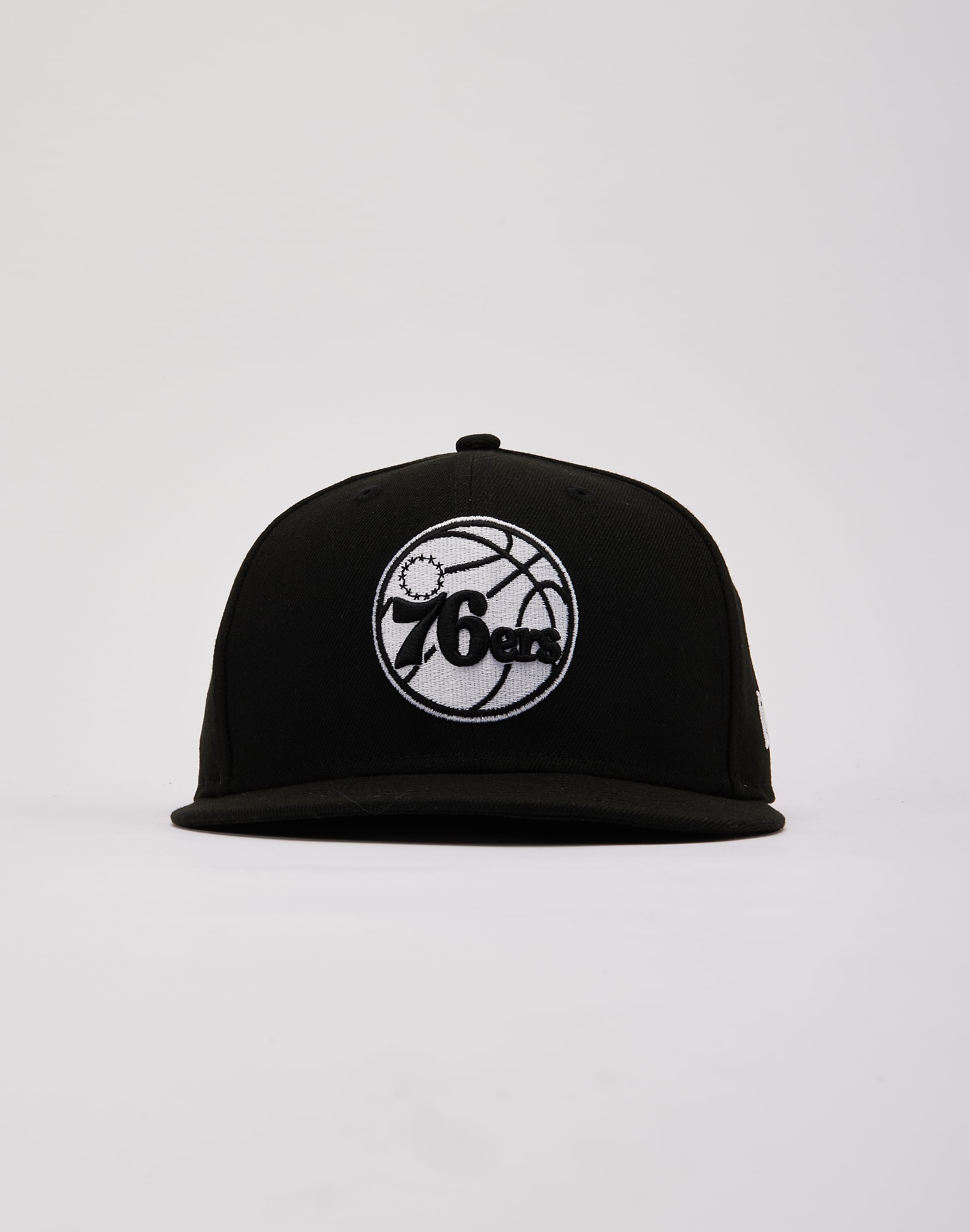 Photo of New Era NBA Philadelphia 76ers 9Fifty Snapback Hat