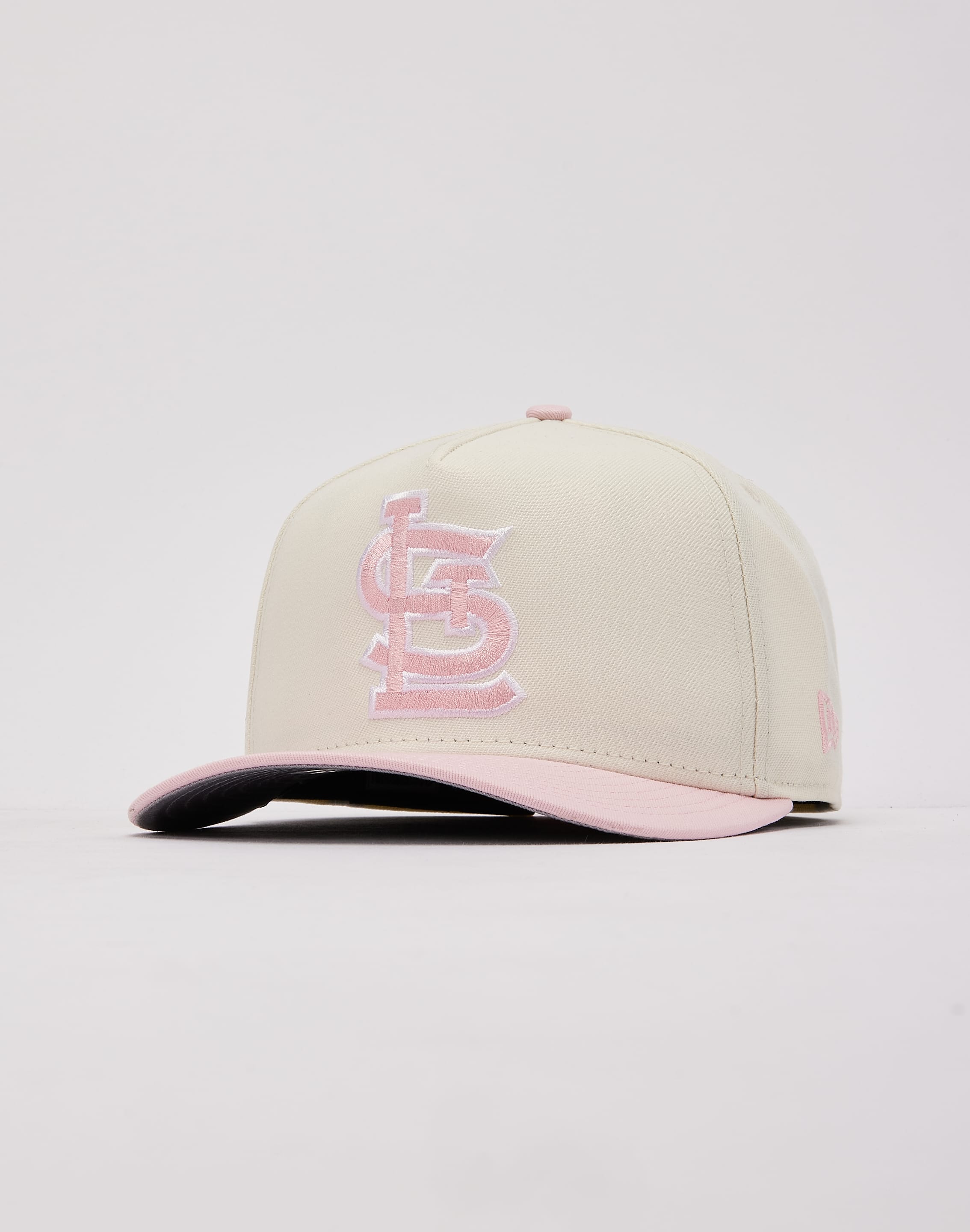 Photo of New Era  St. Louis Cardinals 2006 World Series Champions 9FIFTY Snapback Hat