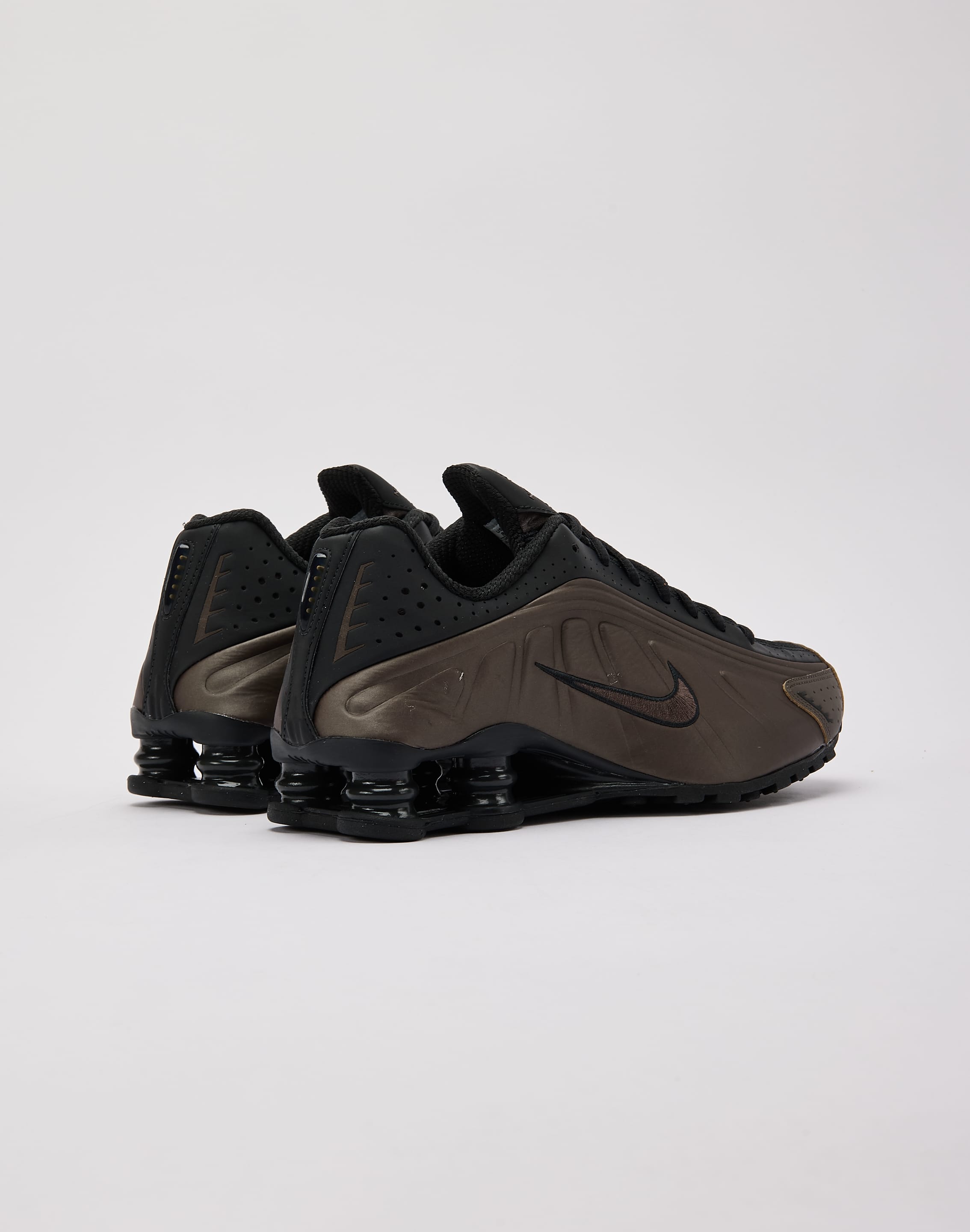 Nike Shox R4 – DTLR