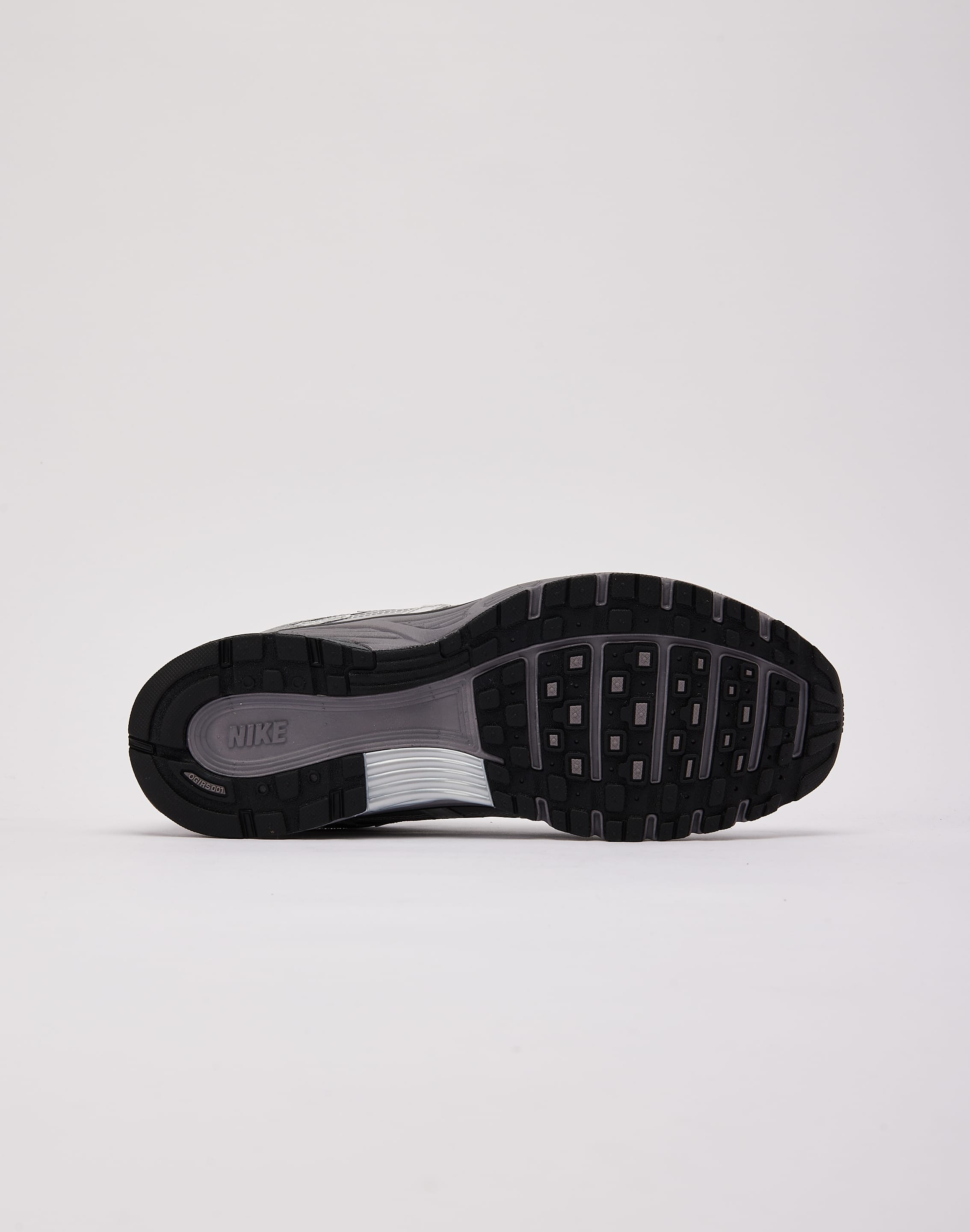 Photo of Nike P-6000