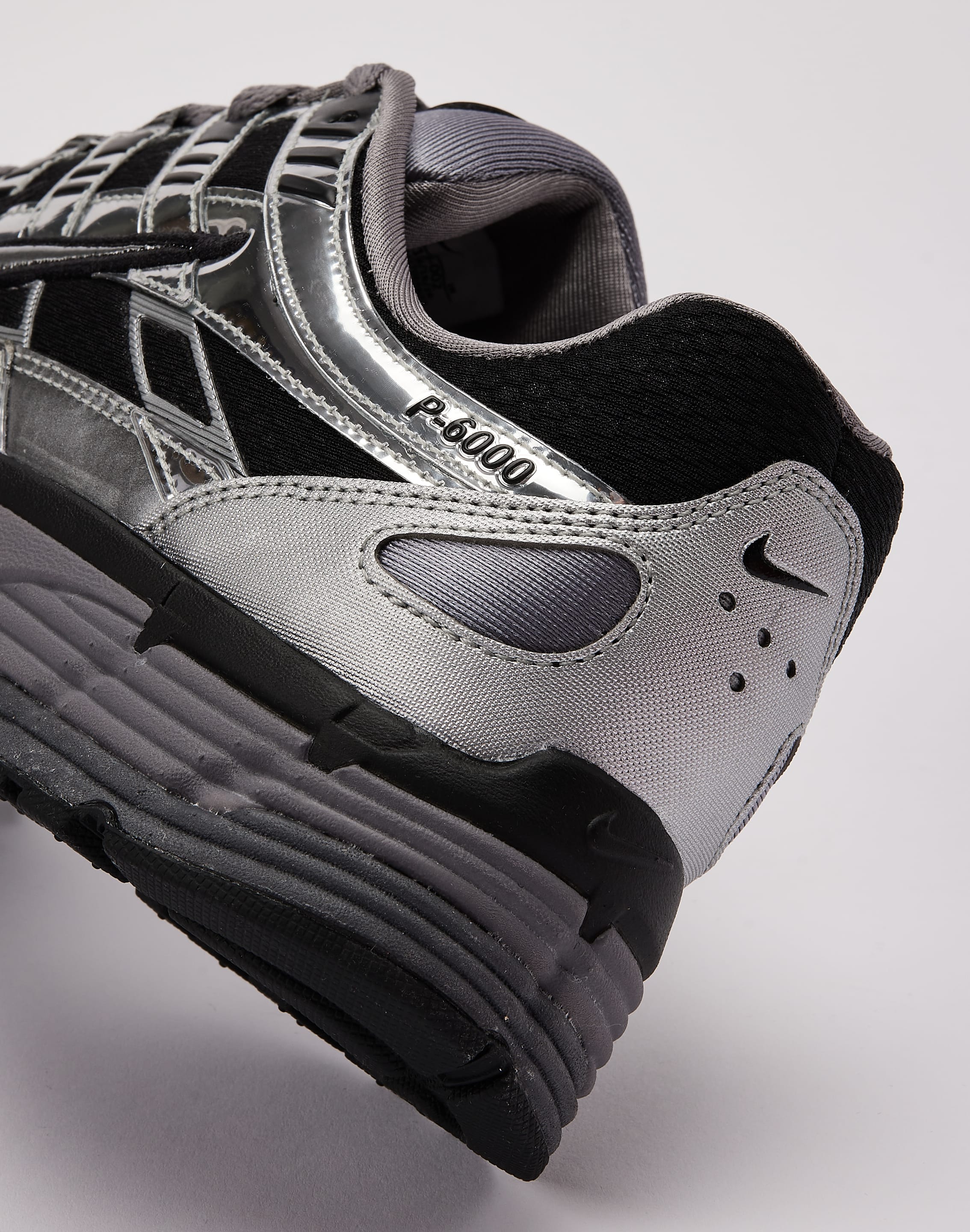 Photo of Nike P-6000