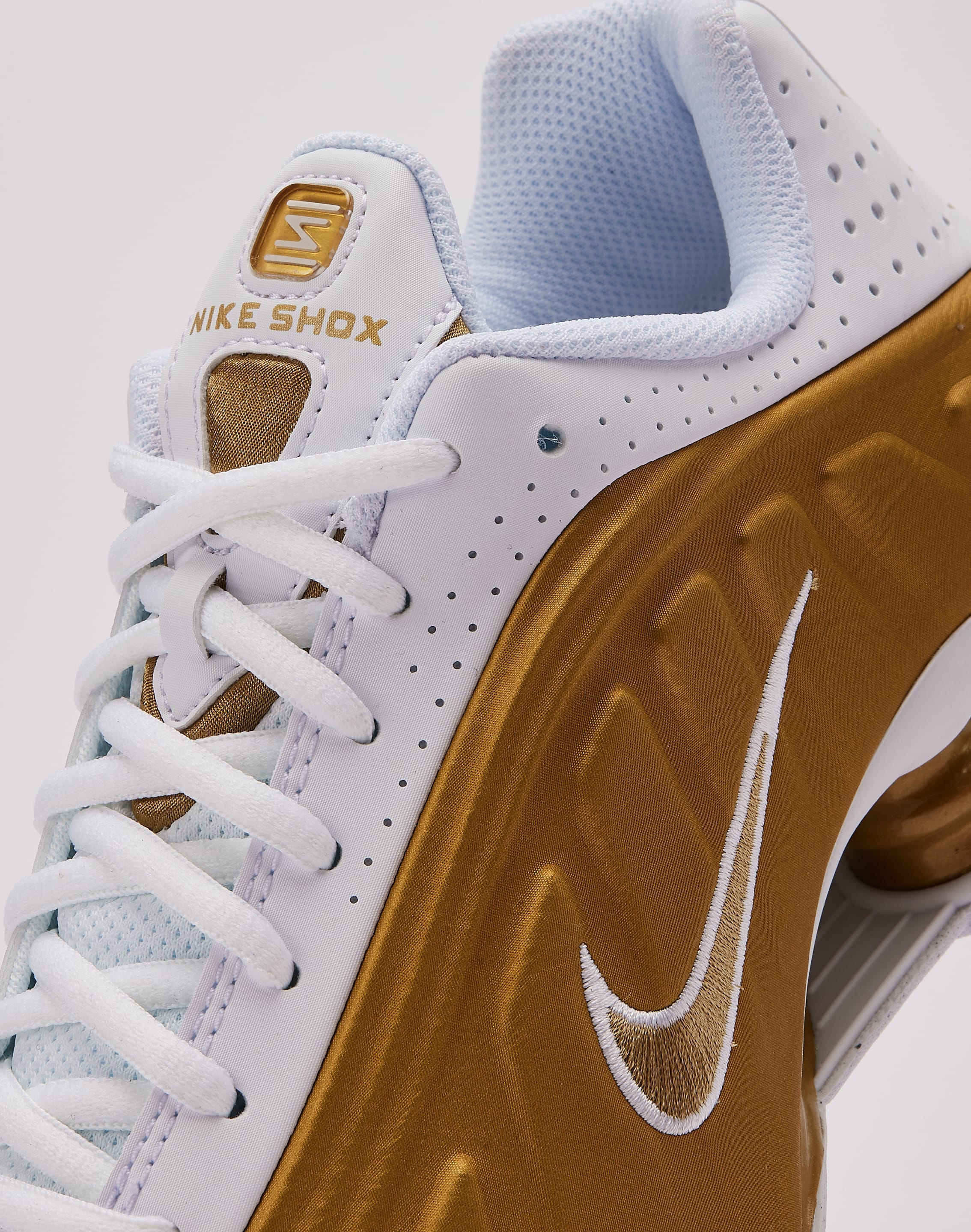 Nike Shox R4 Grade-School