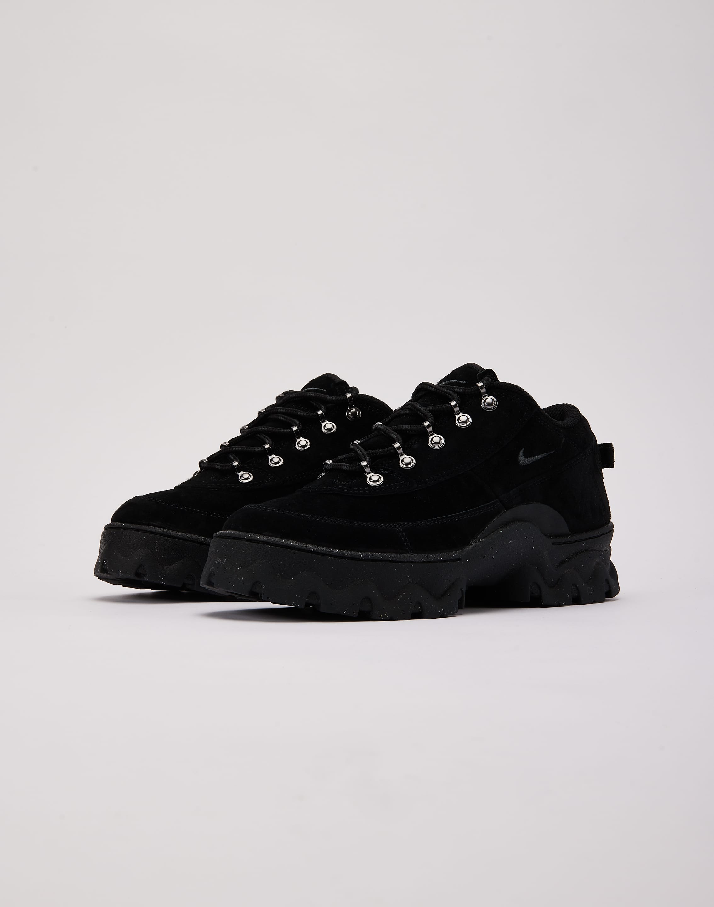 Photo of Nike Lahar Low