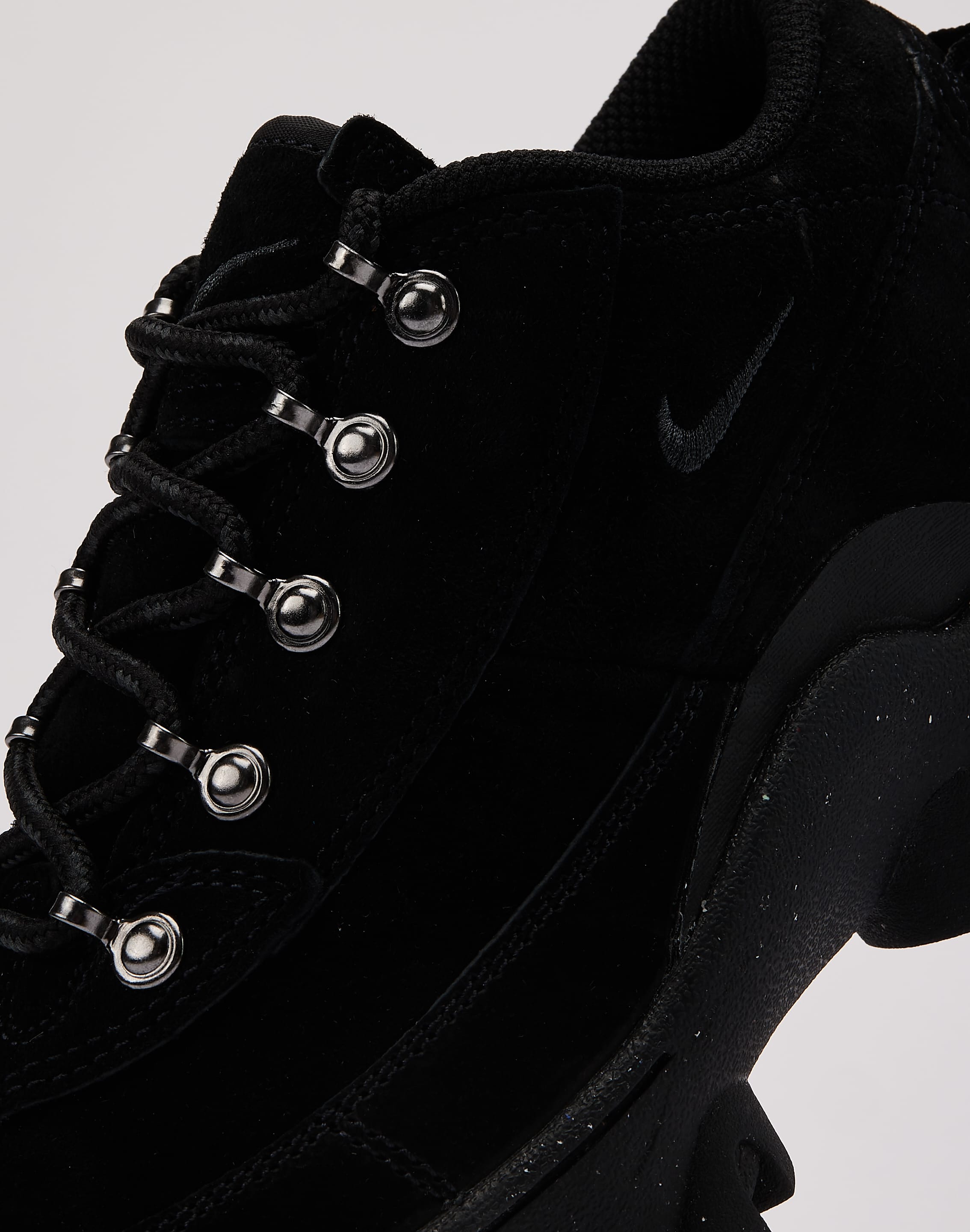 Photo of Nike Lahar Low