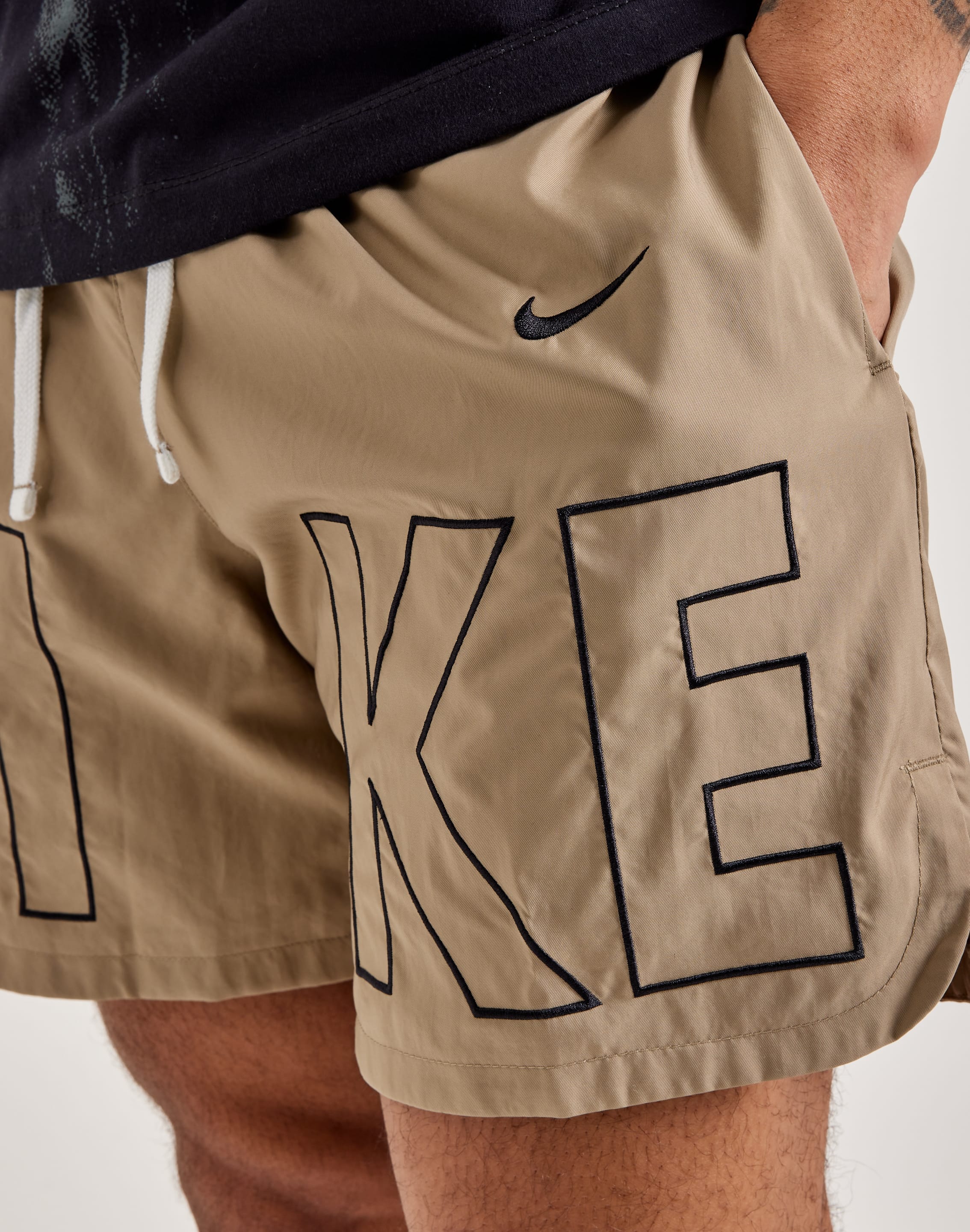 Nike Woven Flow Shorts – DTLR
